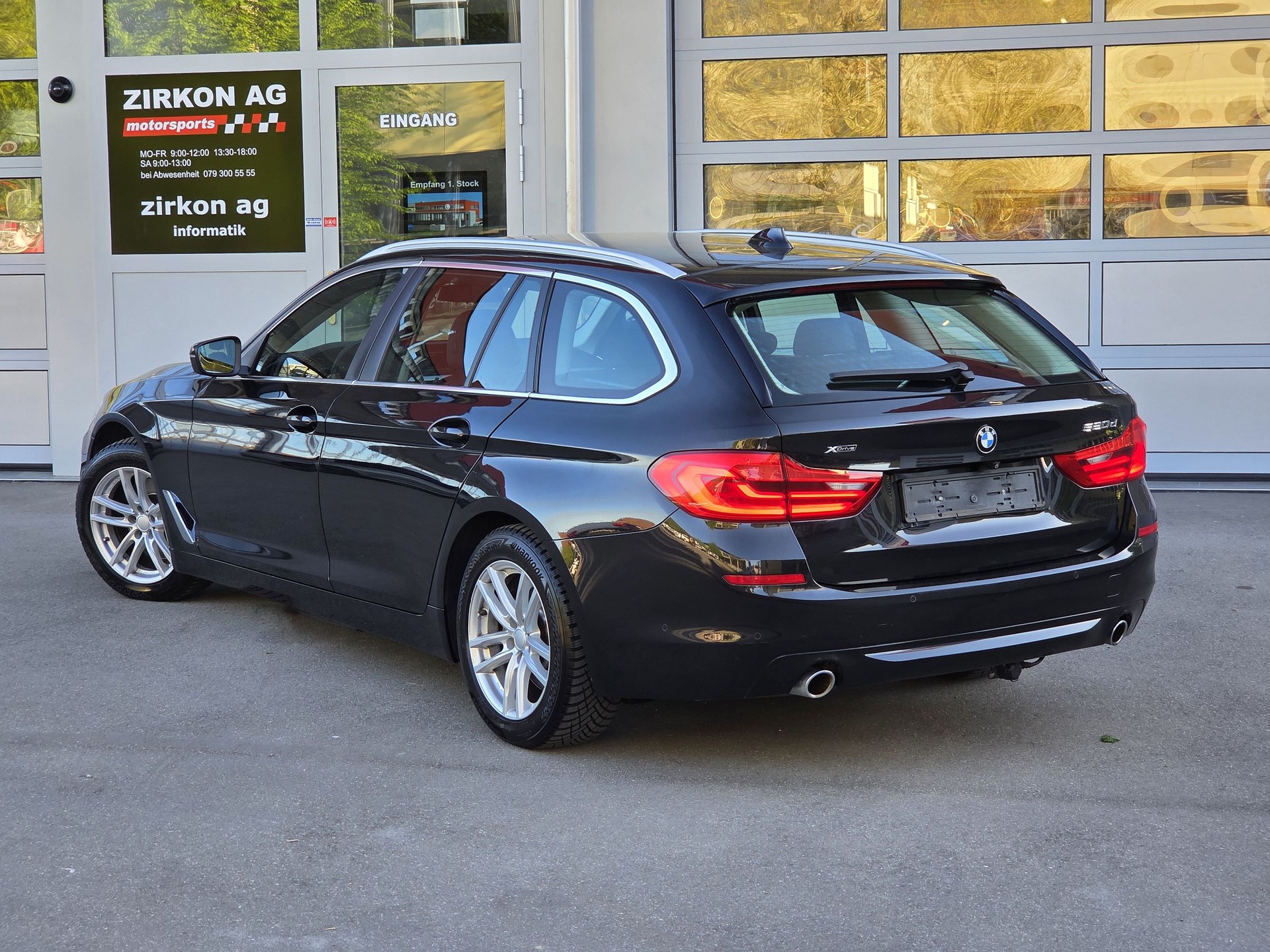 BMW 520d xDrive Touring Luxury-image-7