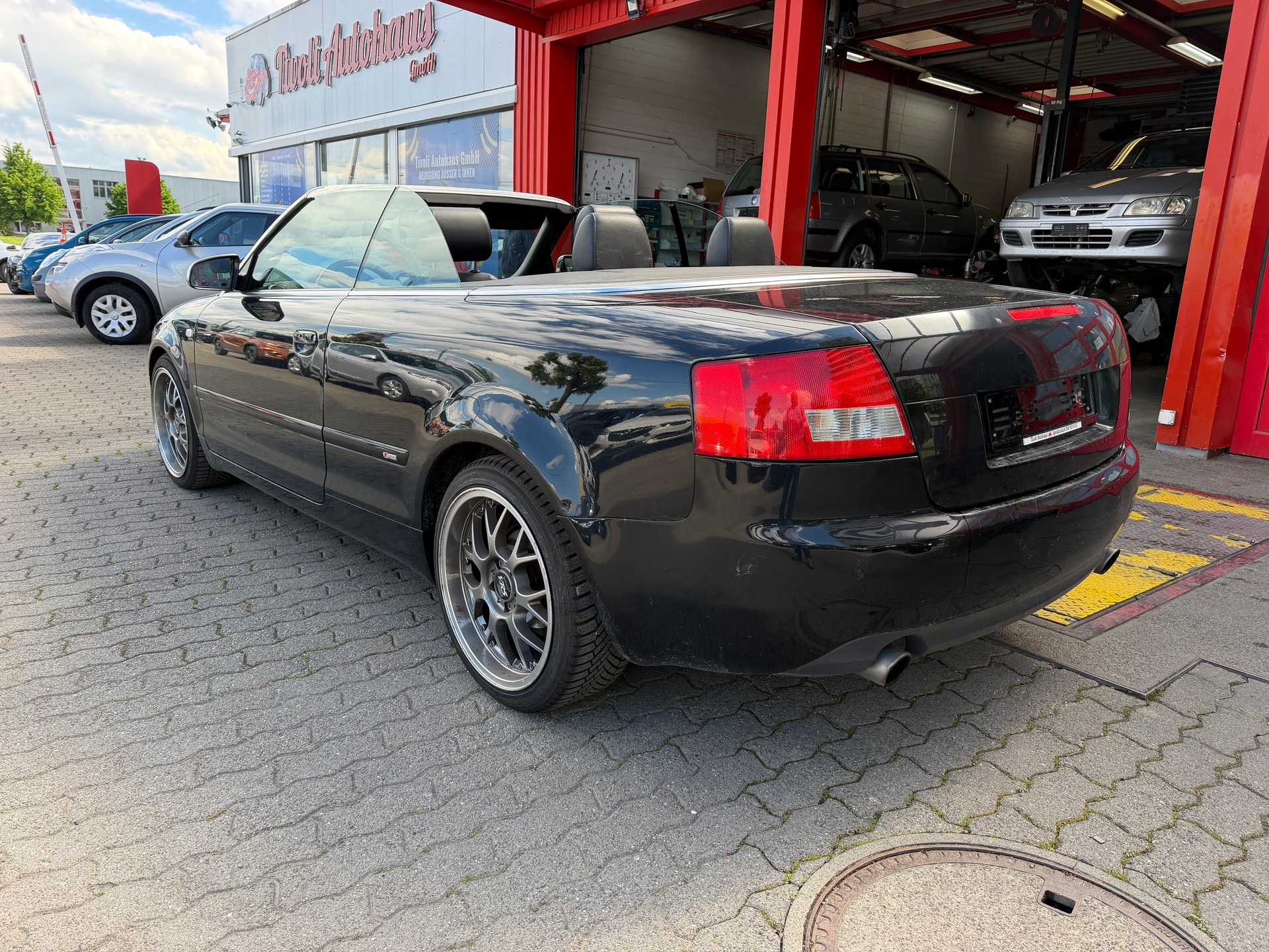 AUDI A4 Cabriolet 1.8 Turbo-image-4