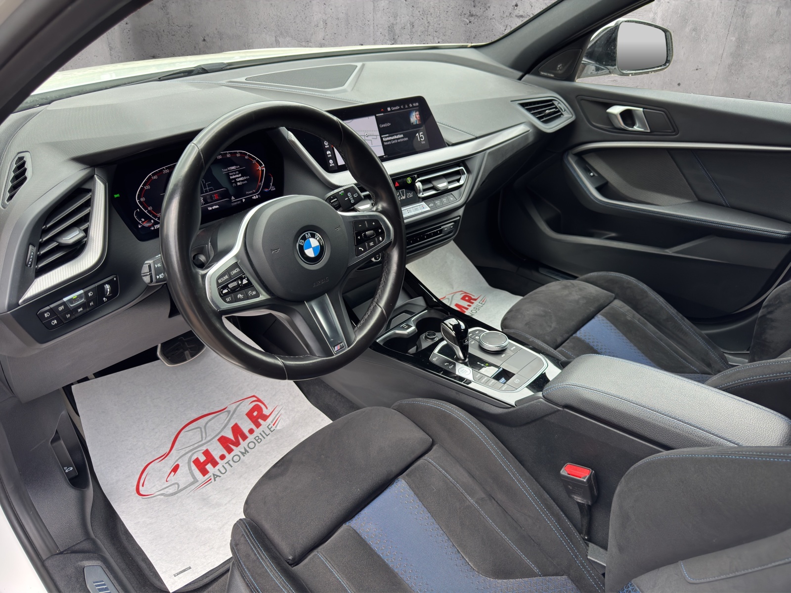 BMW 120i Pure M Sport Steptronic-image-8