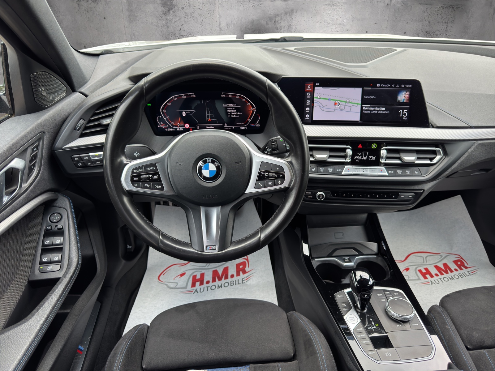 BMW 120i Pure M Sport Steptronic-image-11