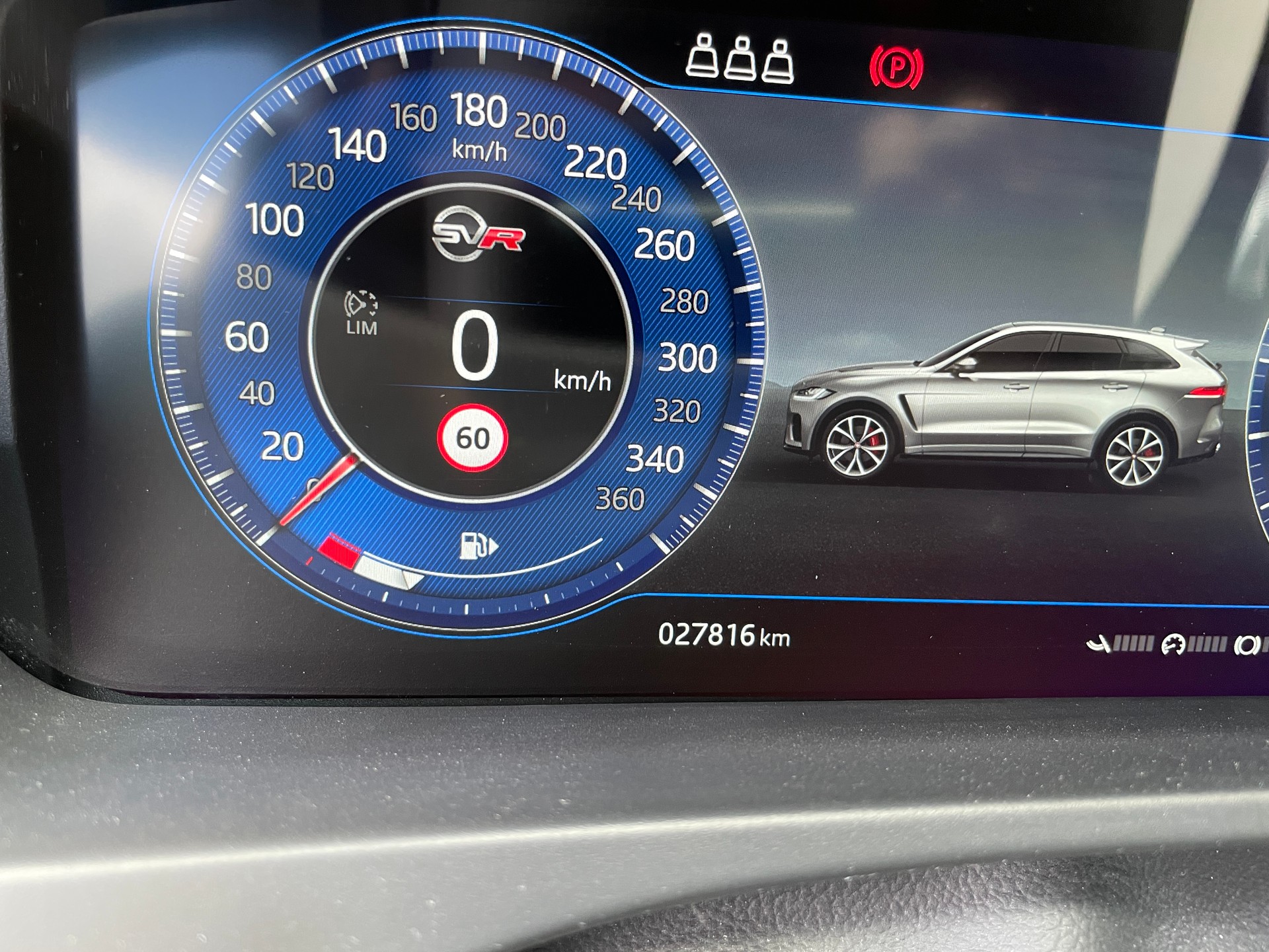 JAGUAR F-Pace 5.0 V8 SVR AWD Automatik-image-24