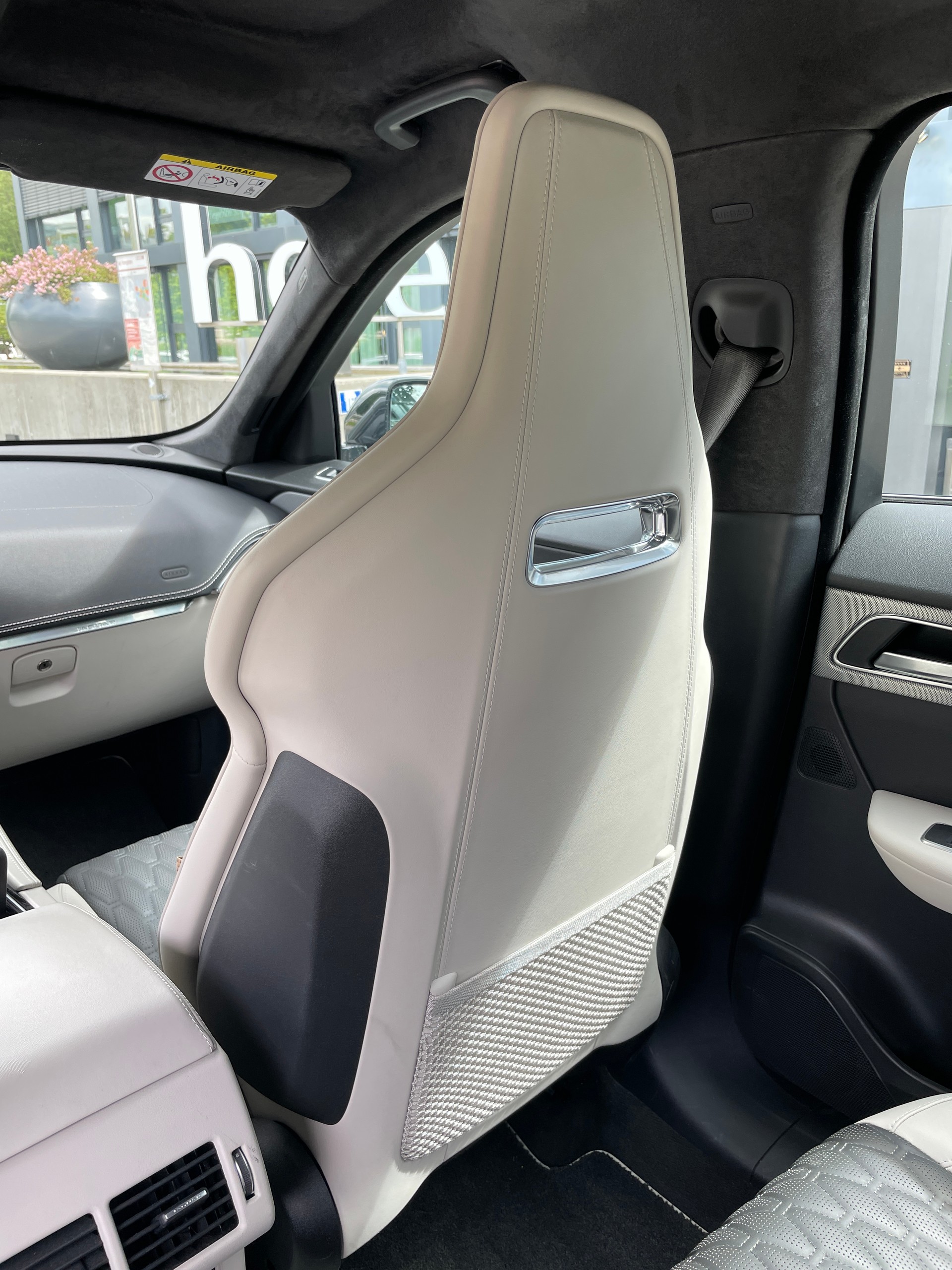 JAGUAR F-Pace 5.0 V8 SVR AWD Automatik-image-18
