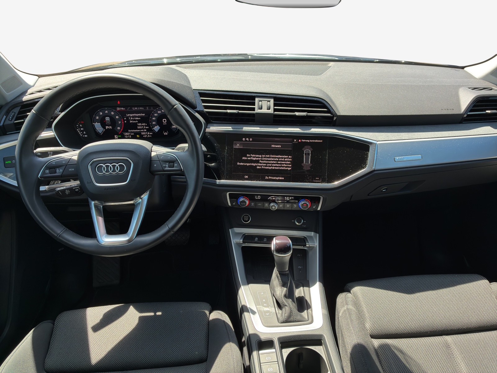 AUDI Q3 35 TFSI S line S-tronic-image-8