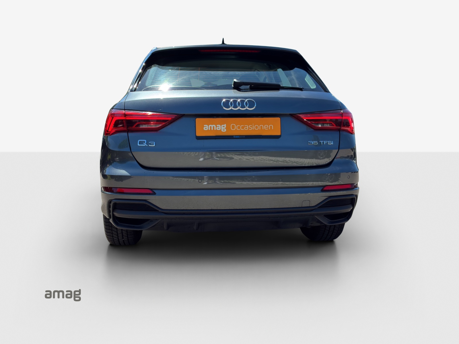 AUDI Q3 35 TFSI S line S-tronic-showroom-element-3