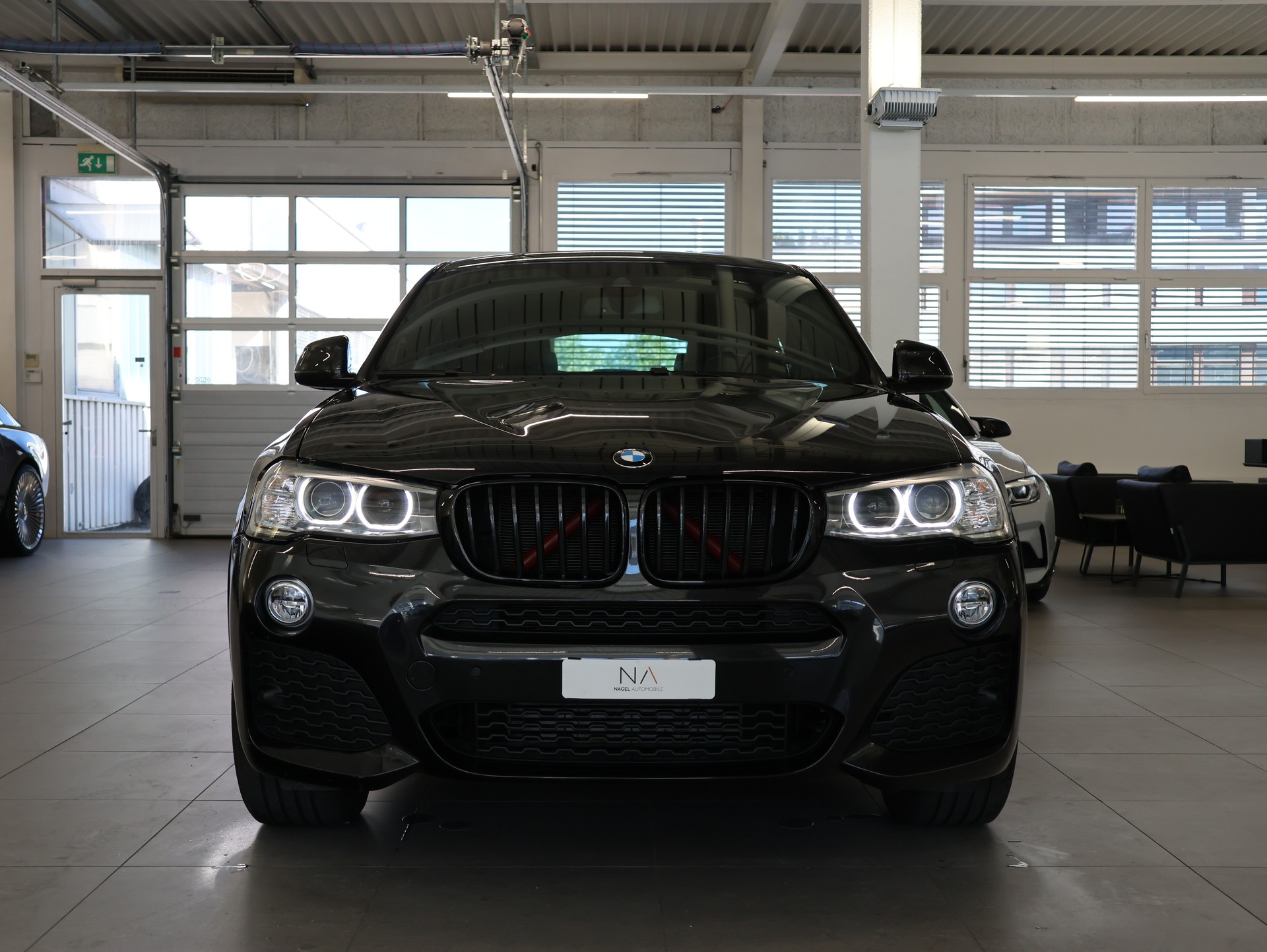 BMW X4 xDrive 20d M Sport Steptronic-showroom-element-2