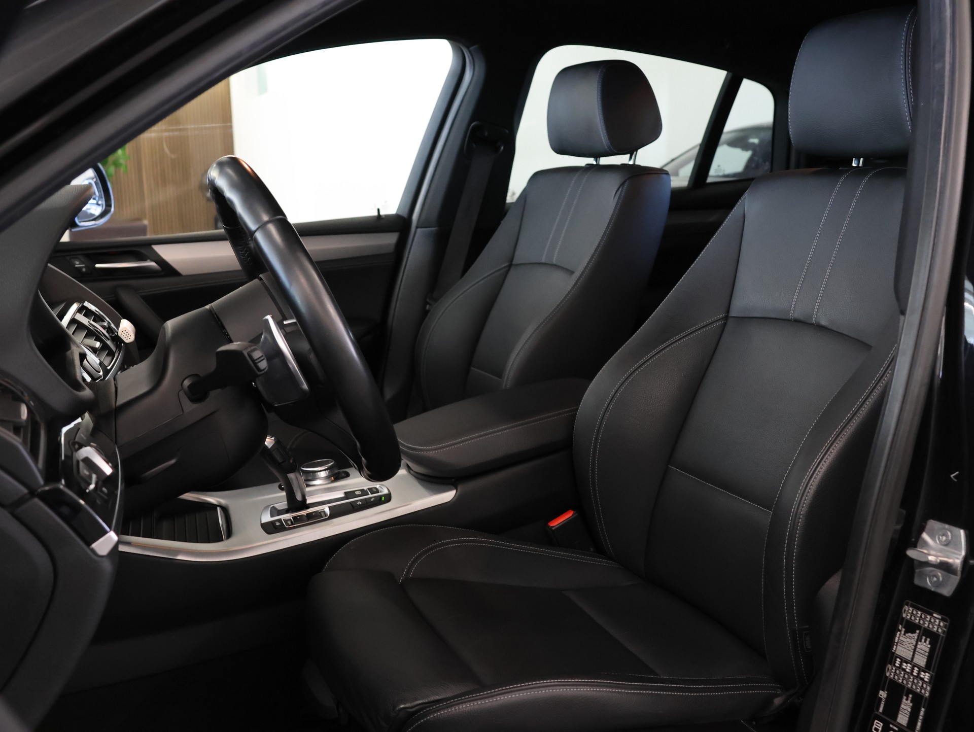 BMW X4 xDrive 20d M Sport Steptronic-image-24