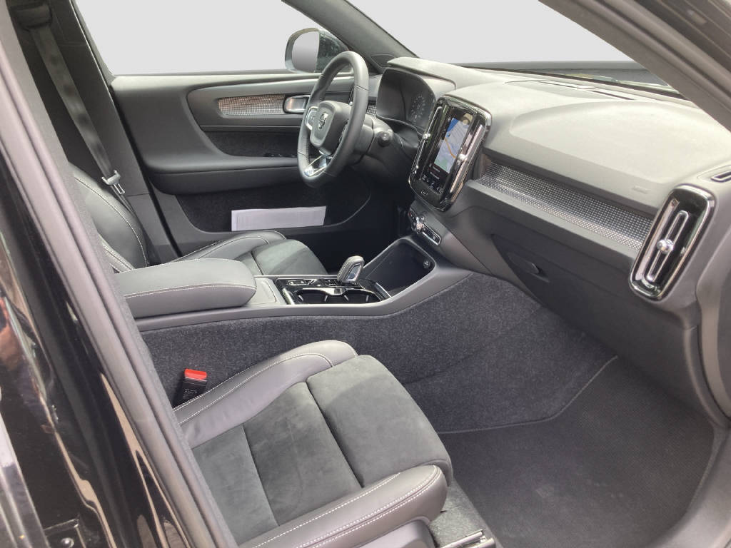 VOLVO XC40 2.0 B4 MH R-Design AWD-image-14
