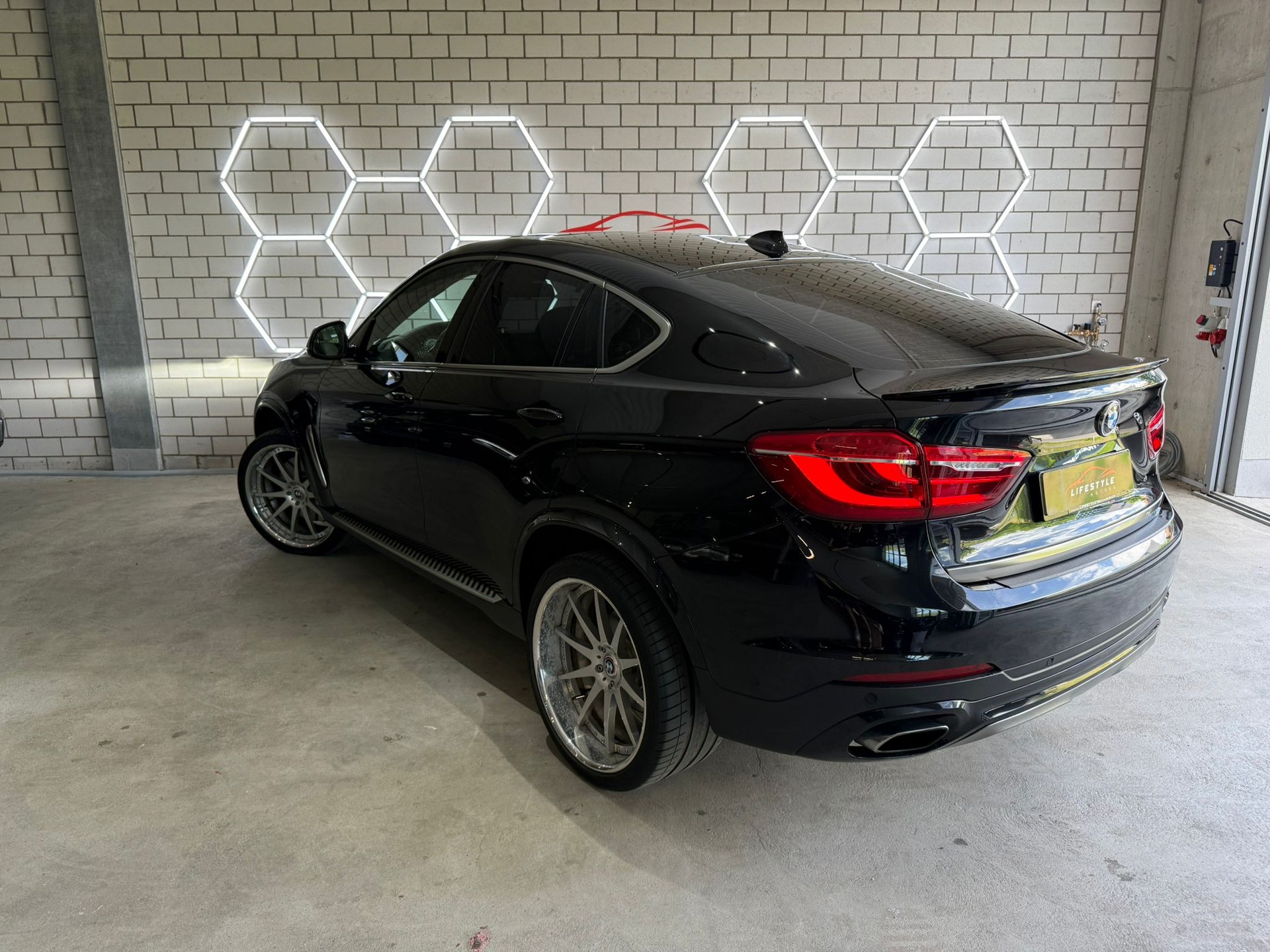 BMW X6 xDrive 50i Steptronic-image-2