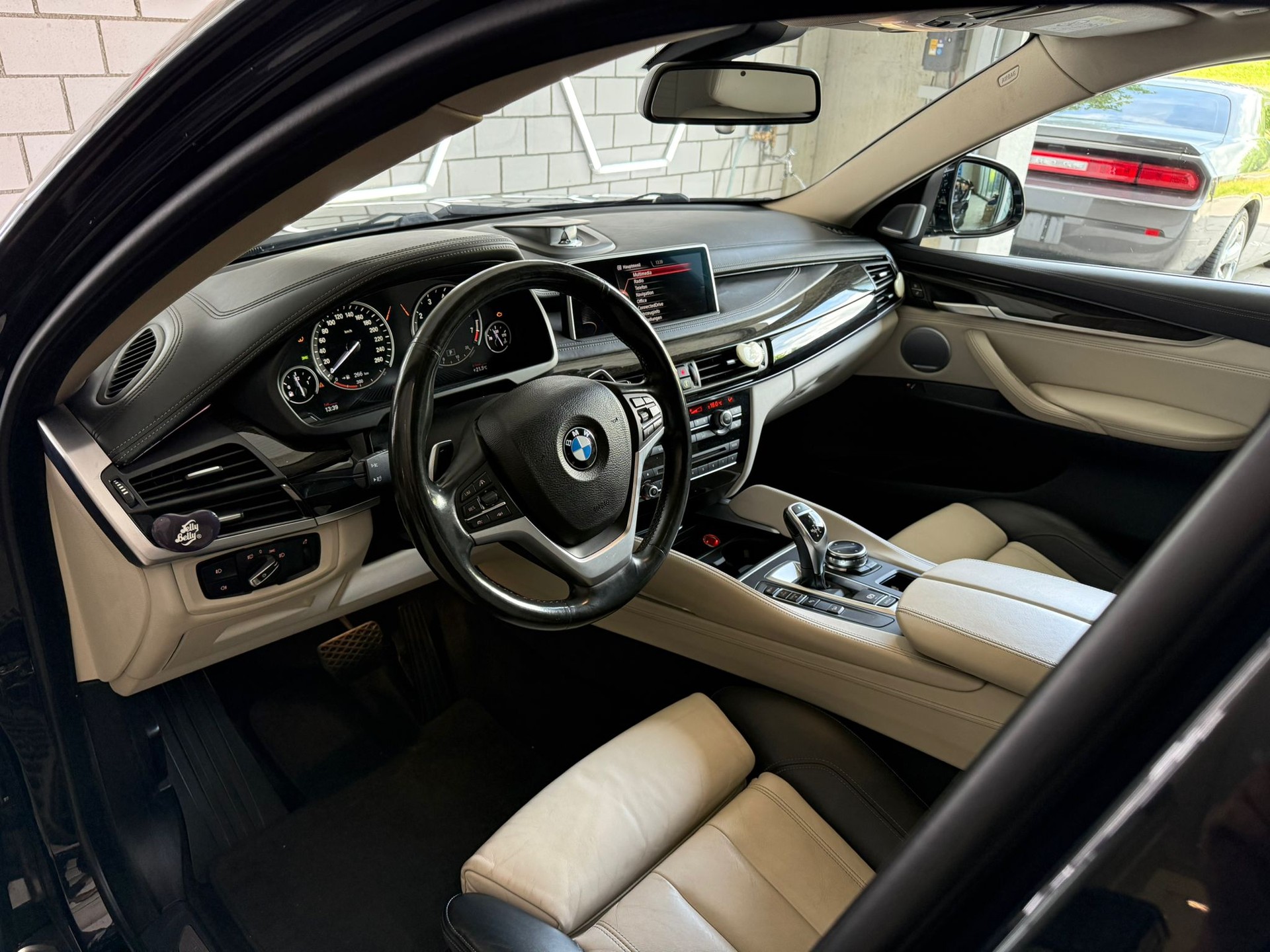 BMW X6 xDrive 50i Steptronic-image-6