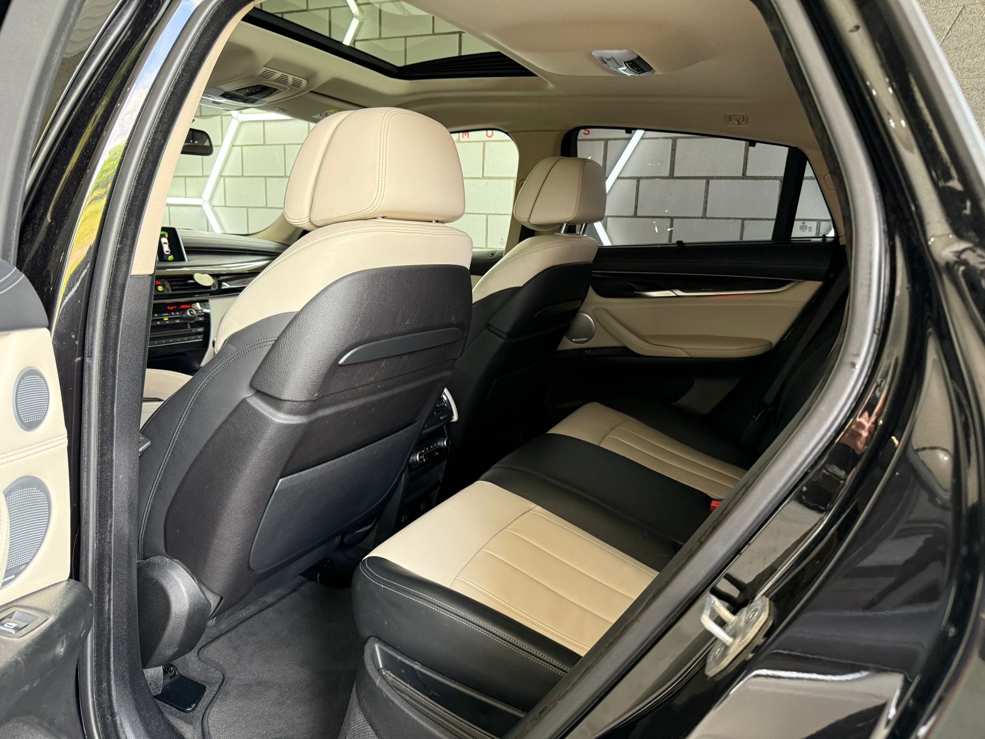 BMW X6 xDrive 50i Steptronic-image-13