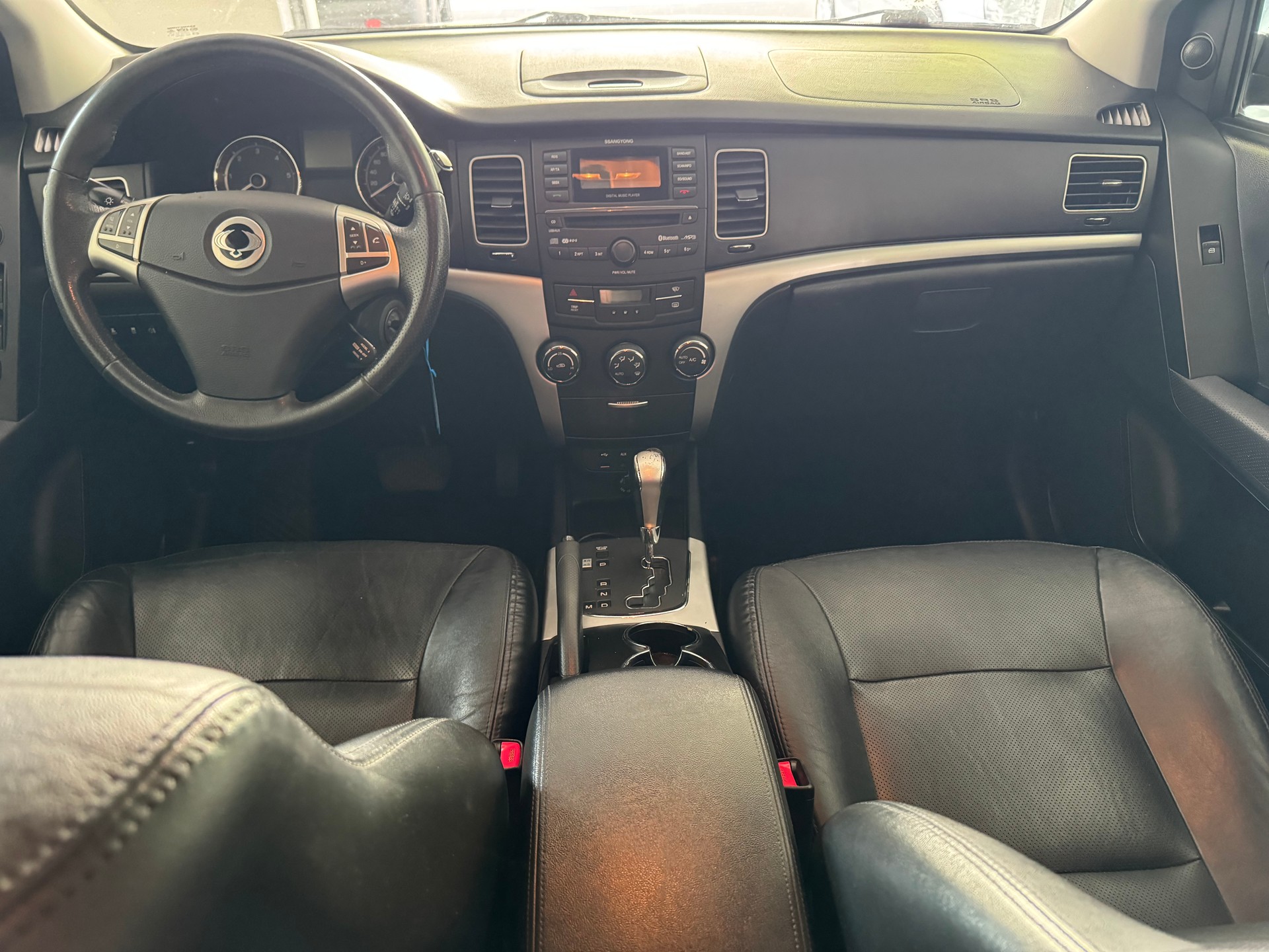 KGM-SsangYong Korando 2.0 e-XDI Quartz 4WD Automatic-image-8