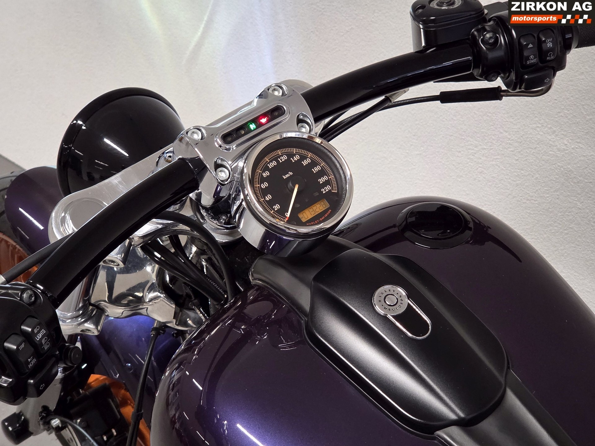 HARLEY-DAVIDSON FXSB Breakout 103 ABS (32/55kW) | Jekill & Hyde-image-13