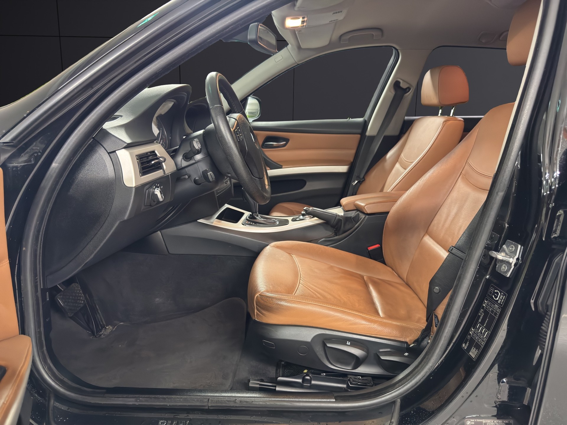 BMW 320i Touring AccessPlus Steptronic-image-9