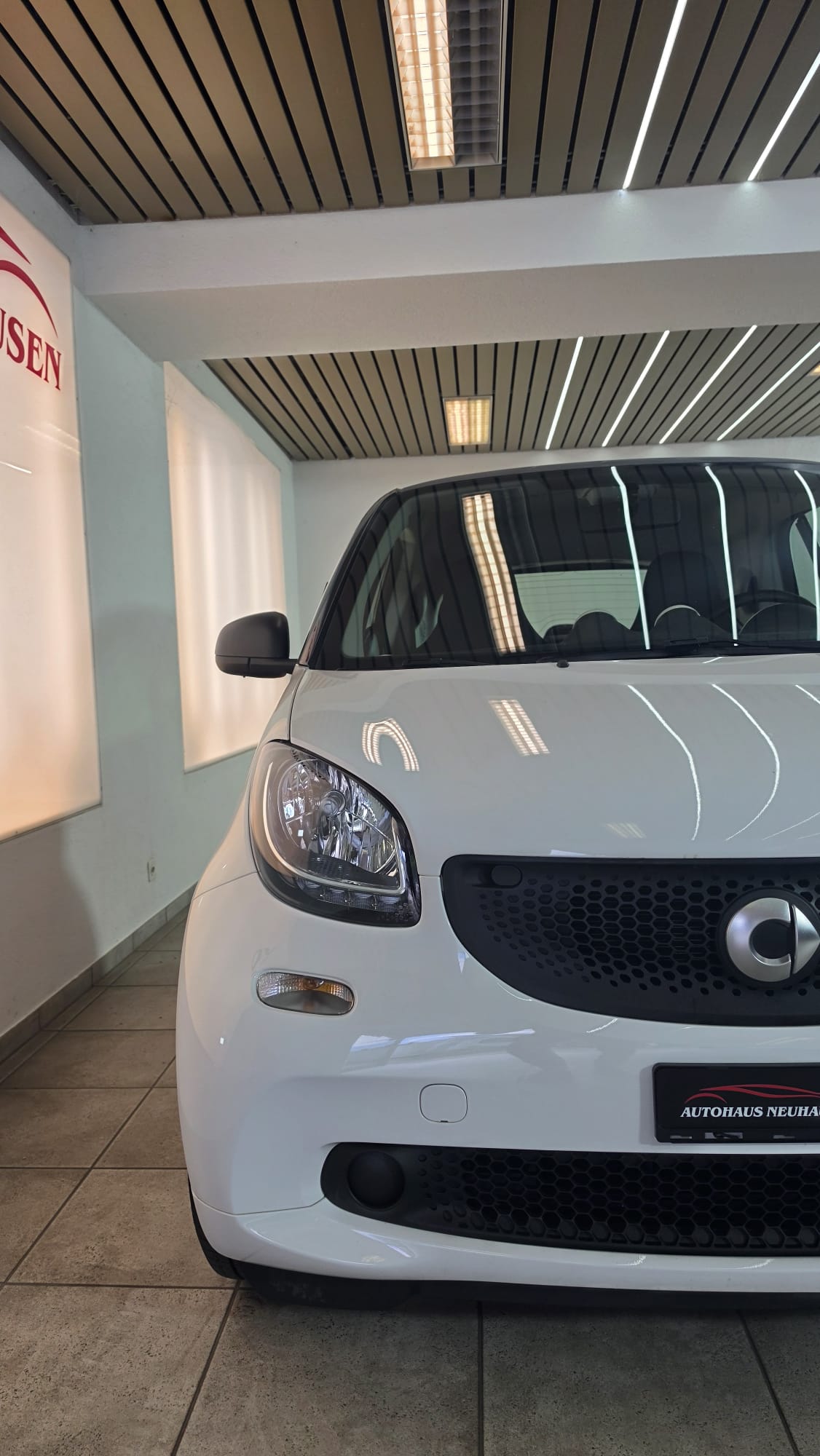 SMART fortwo FRISCH AB MFK UND FRISCH AB SERVICE-showroom-element-3