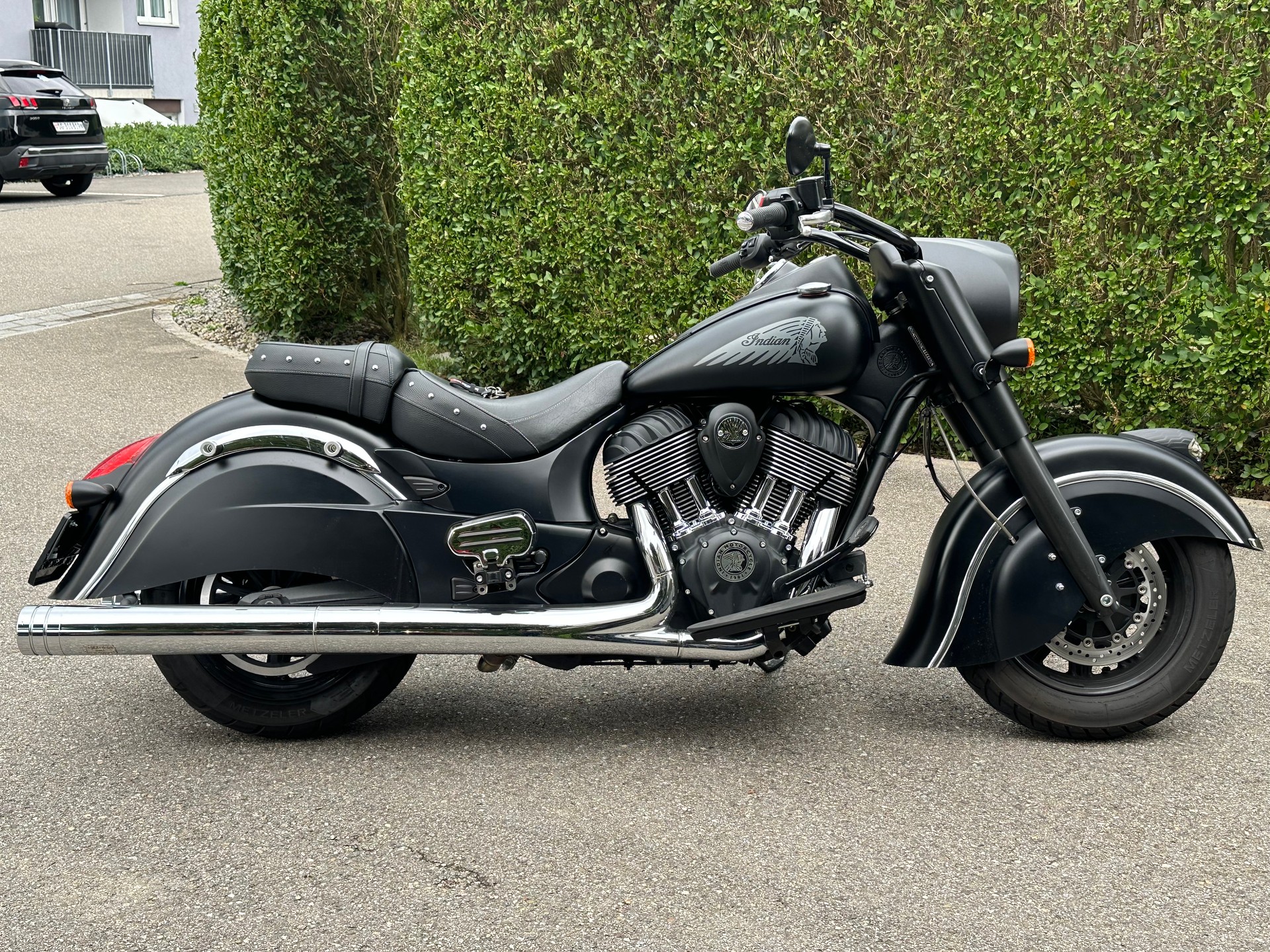 INDIAN Chief Dark Horse-image-0