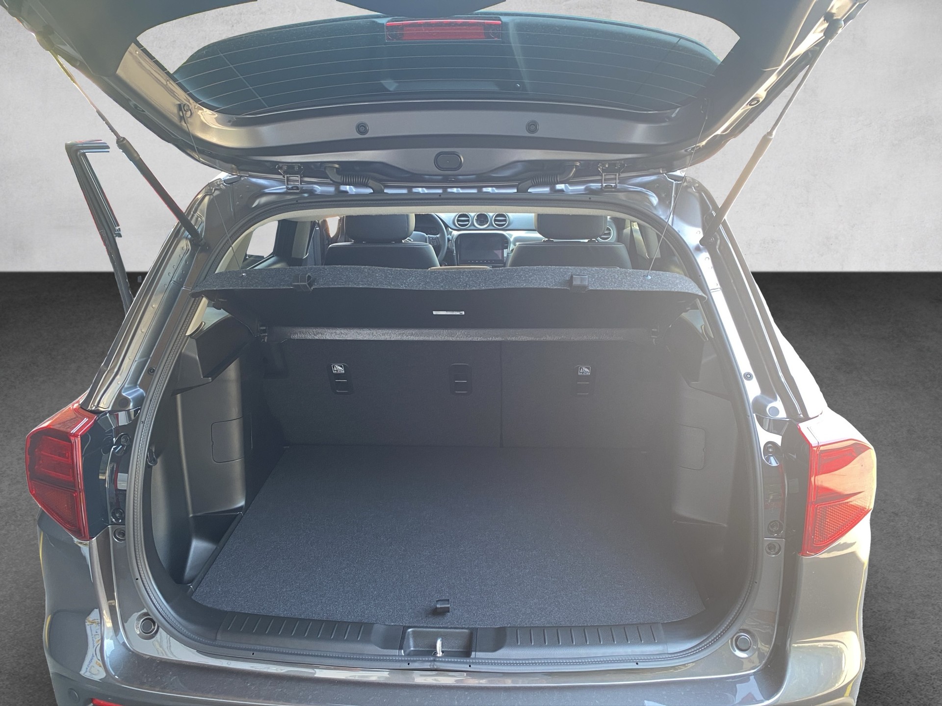 SUZUKI Vitara 1.4 Boosterjet Compact Top 4x4 Hybrid Automatic-image-16