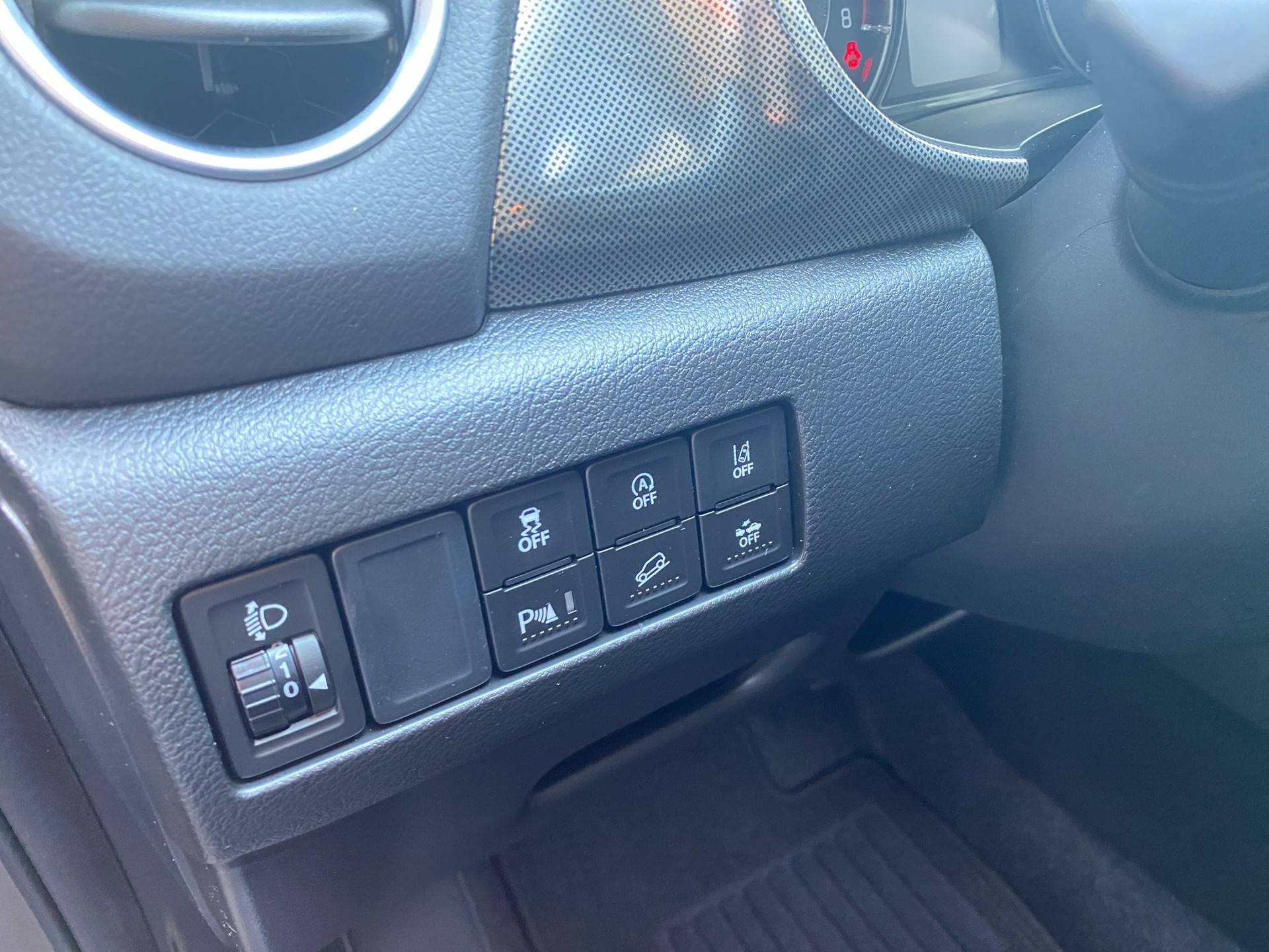SUZUKI Vitara 1.4 Boosterjet Compact Top 4x4 Hybrid Automatic-image-12