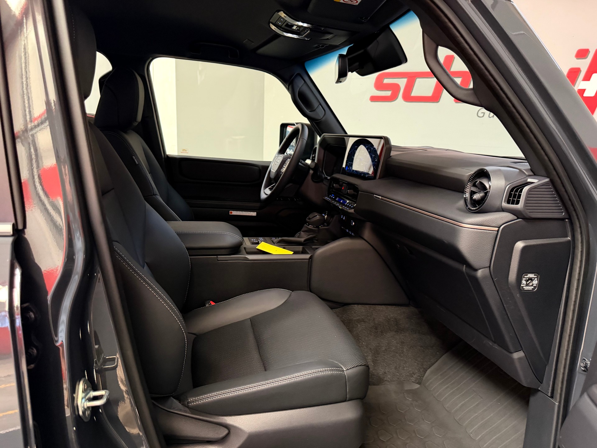 TOYOTA Land Cruiser 2.8TD 48V Style-image-18
