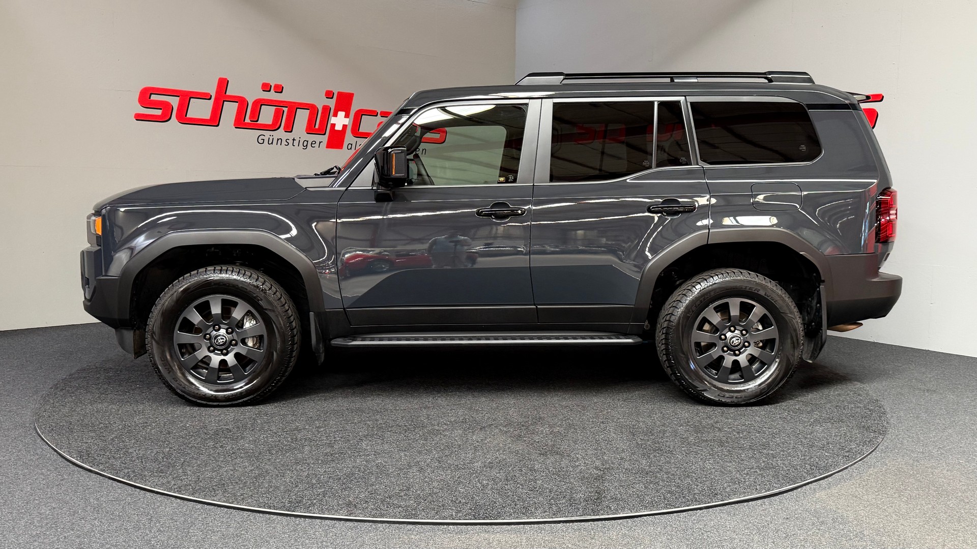 TOYOTA Land Cruiser 2.8TD 48V Style-showroom-element-2