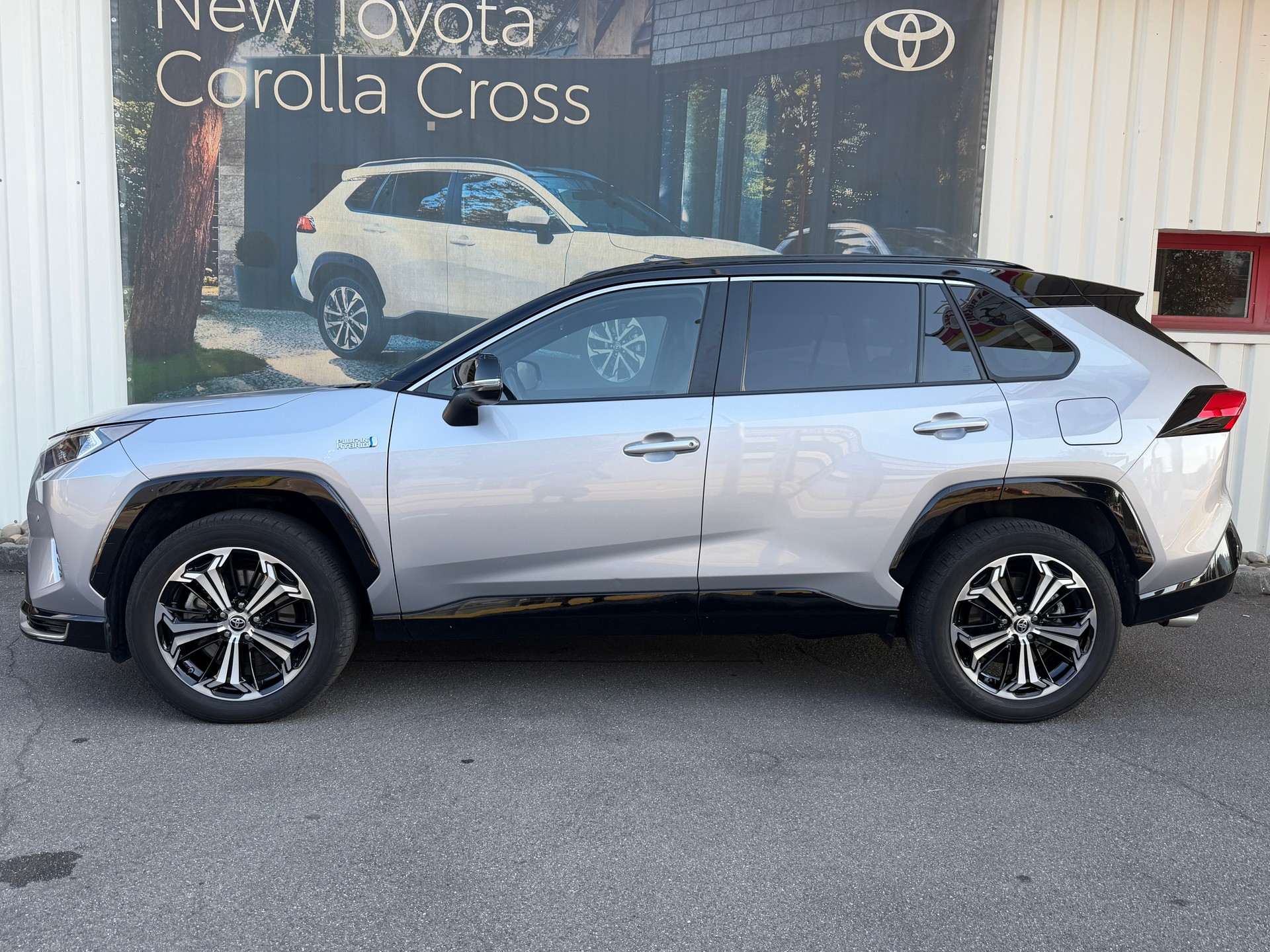 TOYOTA RAV-4 2.5 PHEV Platinum e-CVT 4WD-showroom-element-1