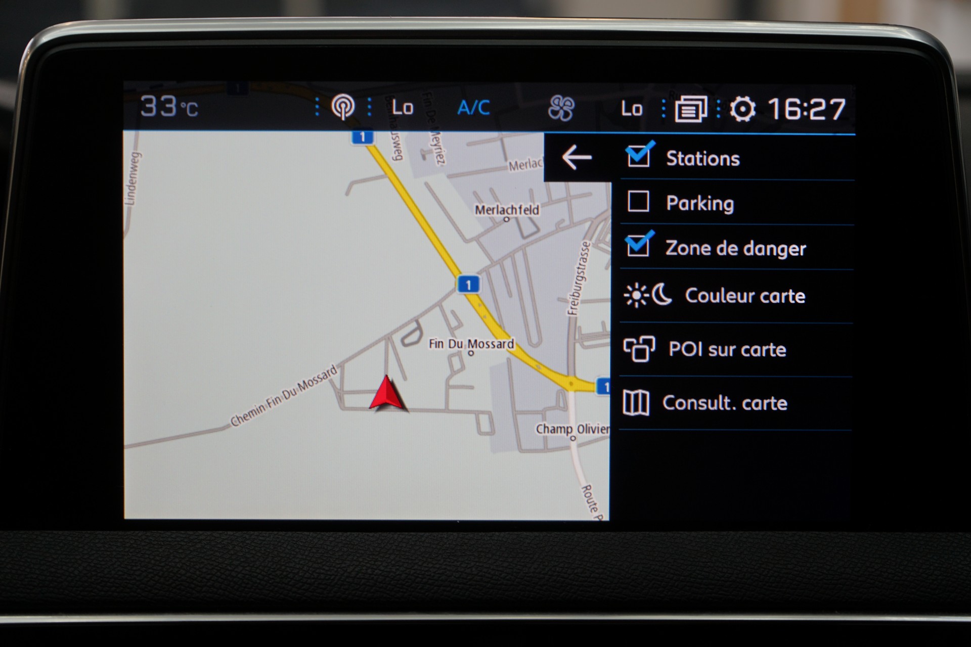 PEUGEOT 5008 1.6 THP Allure EAT-image-21