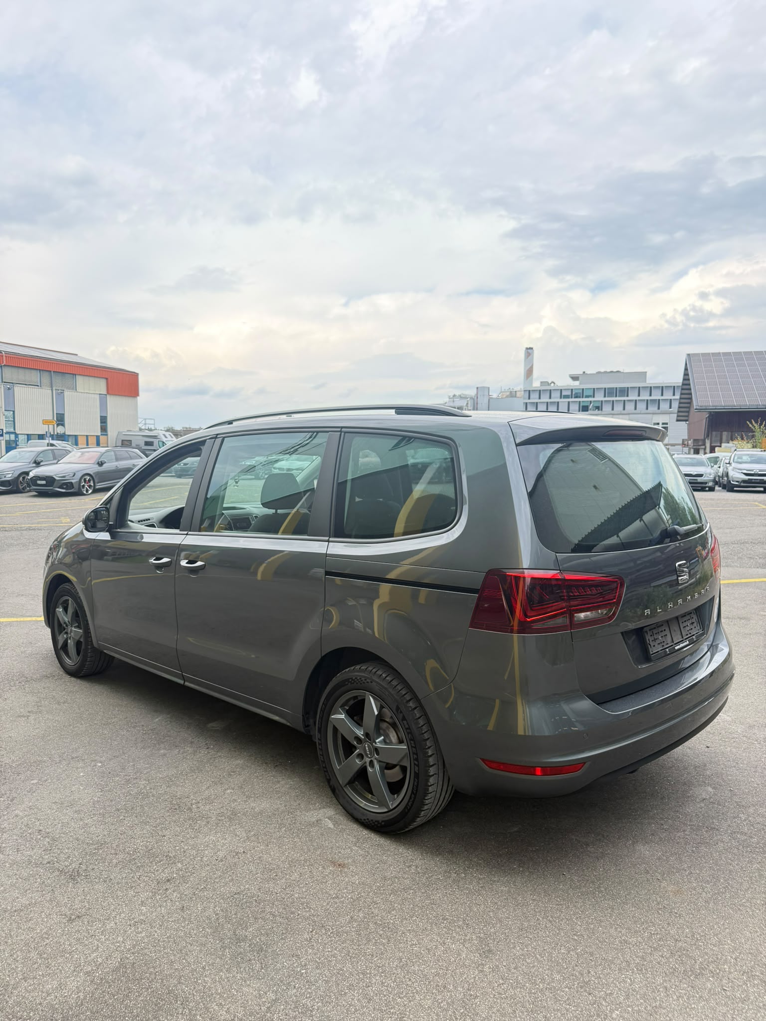 SEAT Alhambra 1.4 TSI DSG Style-image-4