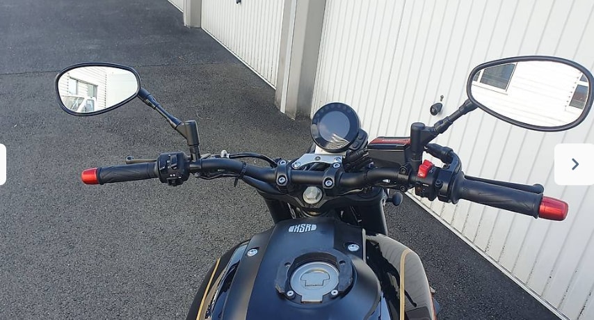 YAMAHA XSR 900-image-2