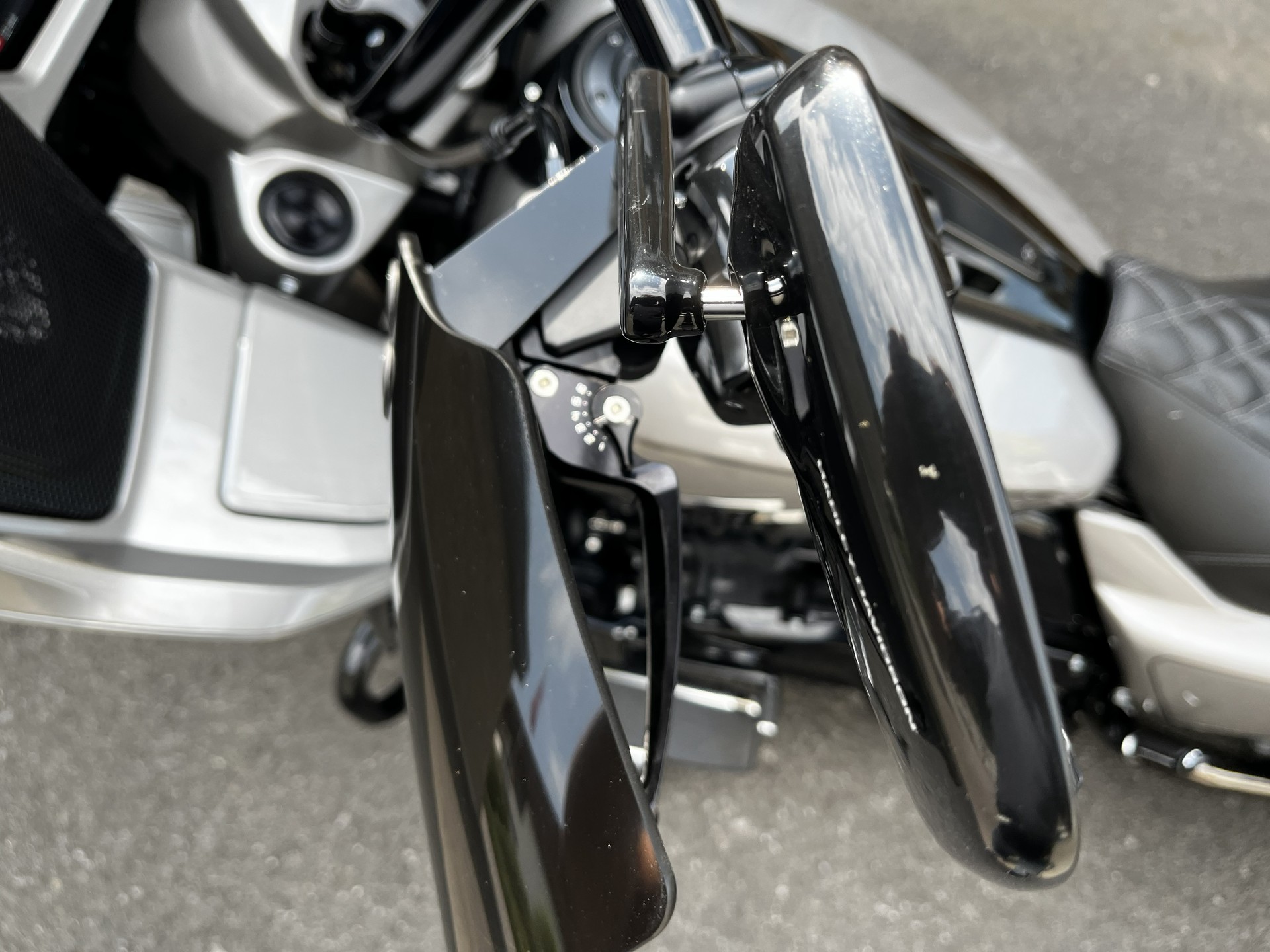 HARLEY-DAVIDSON FLTRXSE Road Glide 121 CVO-image-6