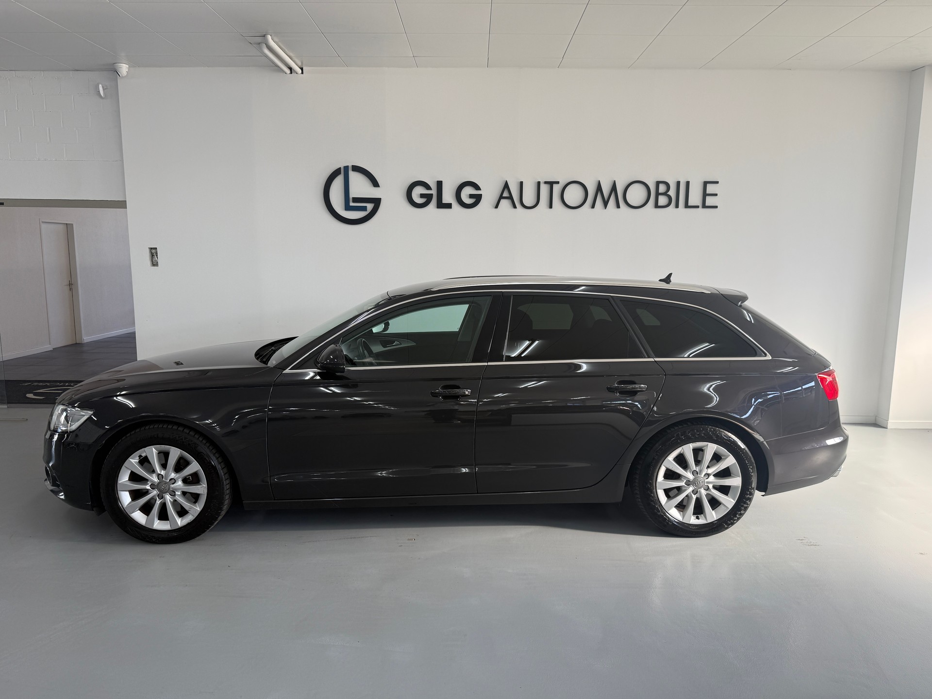 AUDI A6 Avant 3.0 TDI V6 quattro S-tronic-showroom-element-1
