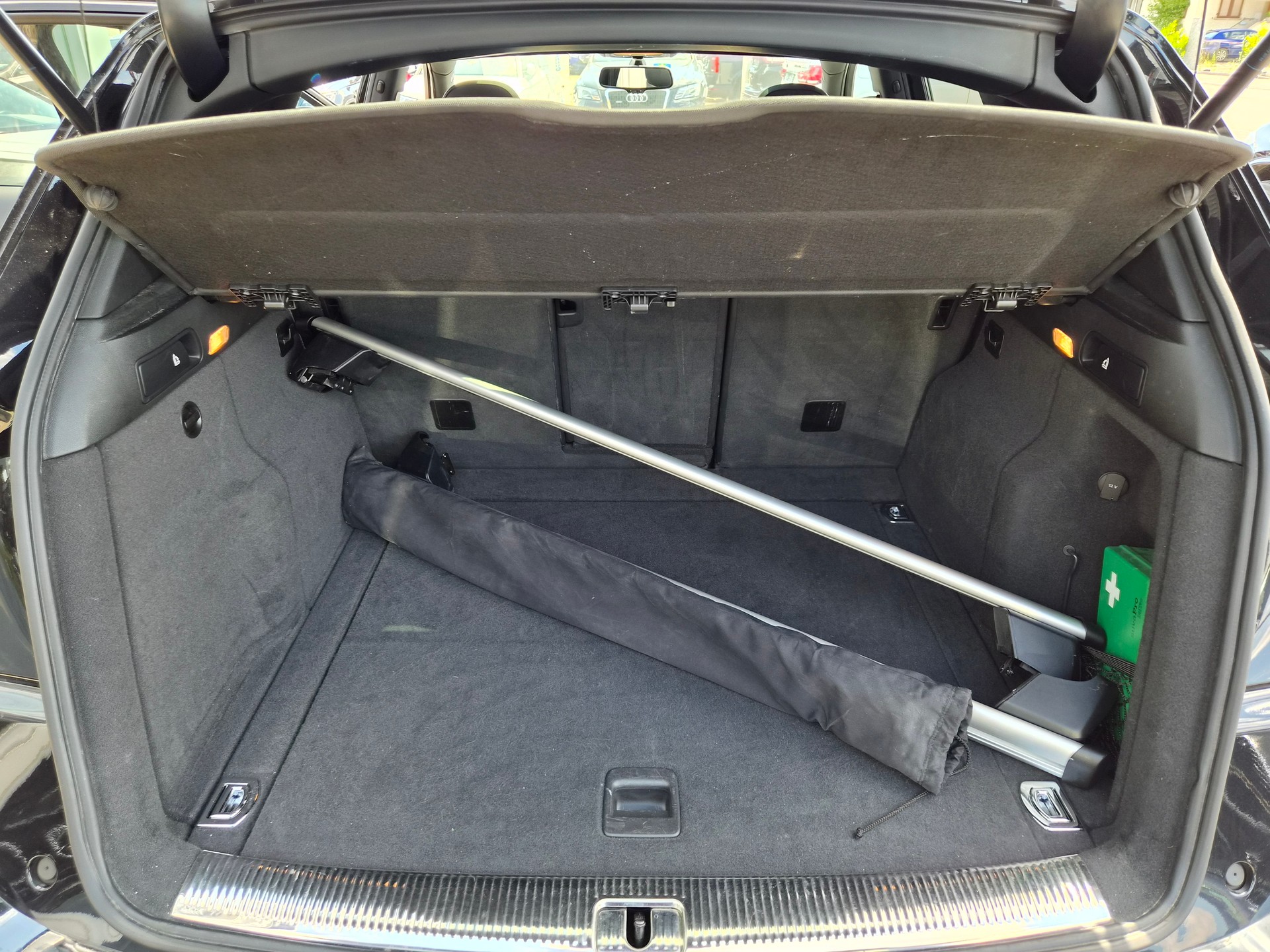 AUDI Q5 2.0 TDI quattro S-tronic-image-11
