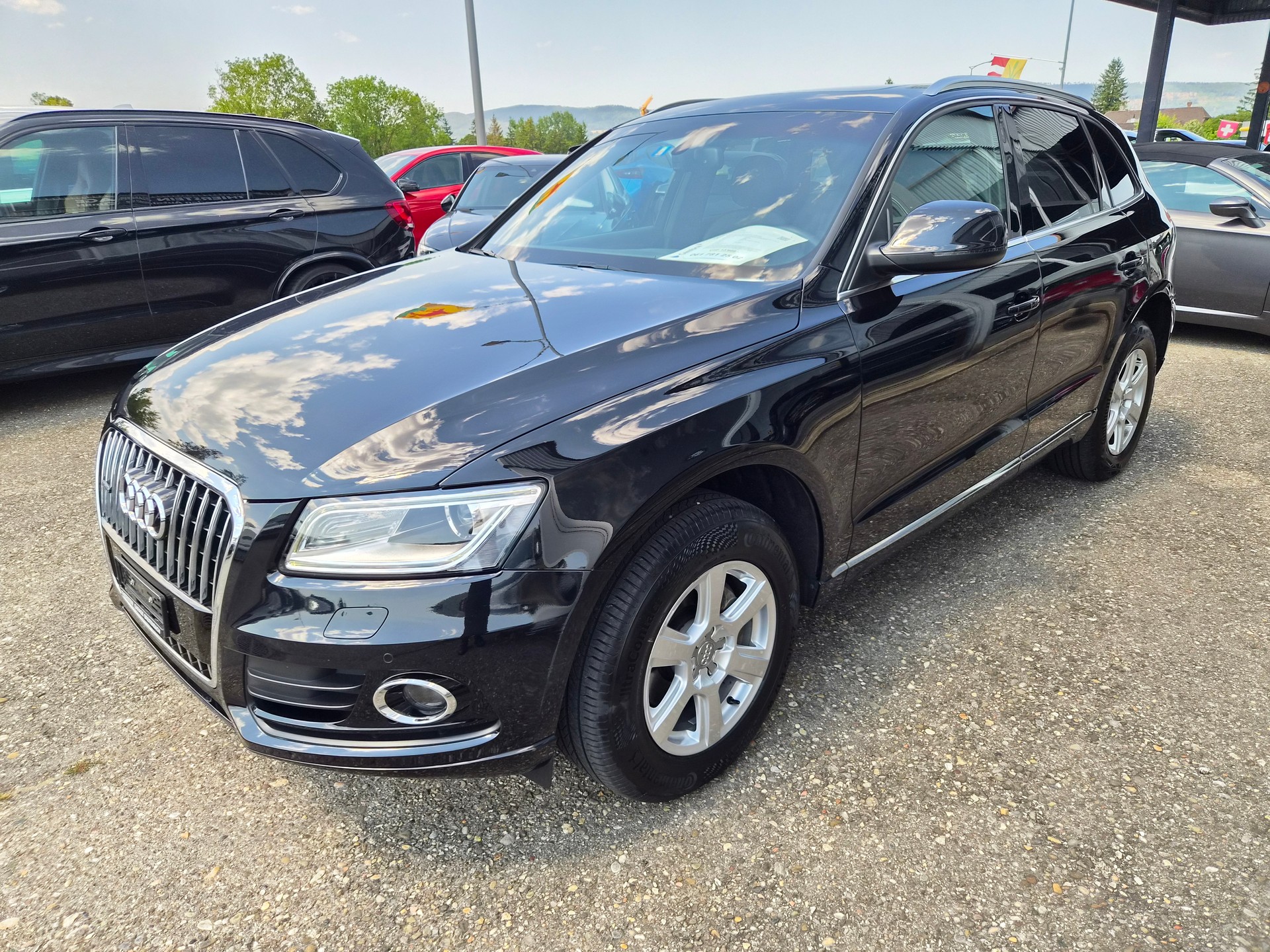 AUDI Q5 2.0 TDI quattro S-tronic-showroom-element-2