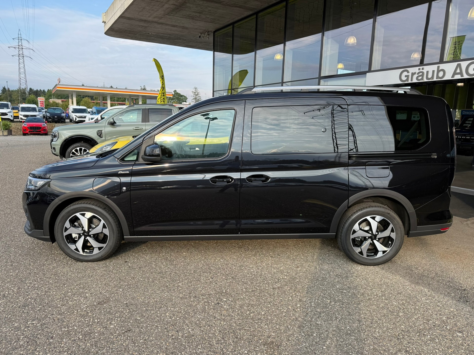 FORD Grand Tourneo Connect 1.5 PHEV Active Automat-showroom-element-3