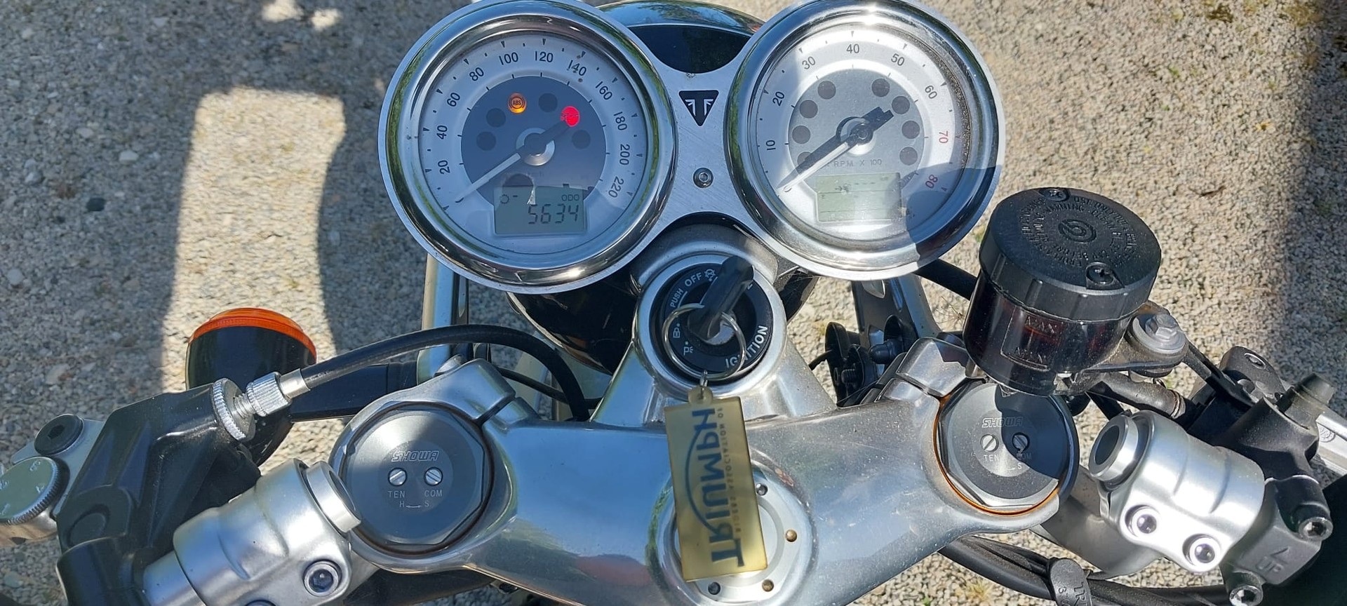 TRIUMPH Thruxton R 1200 i ABS-image-2