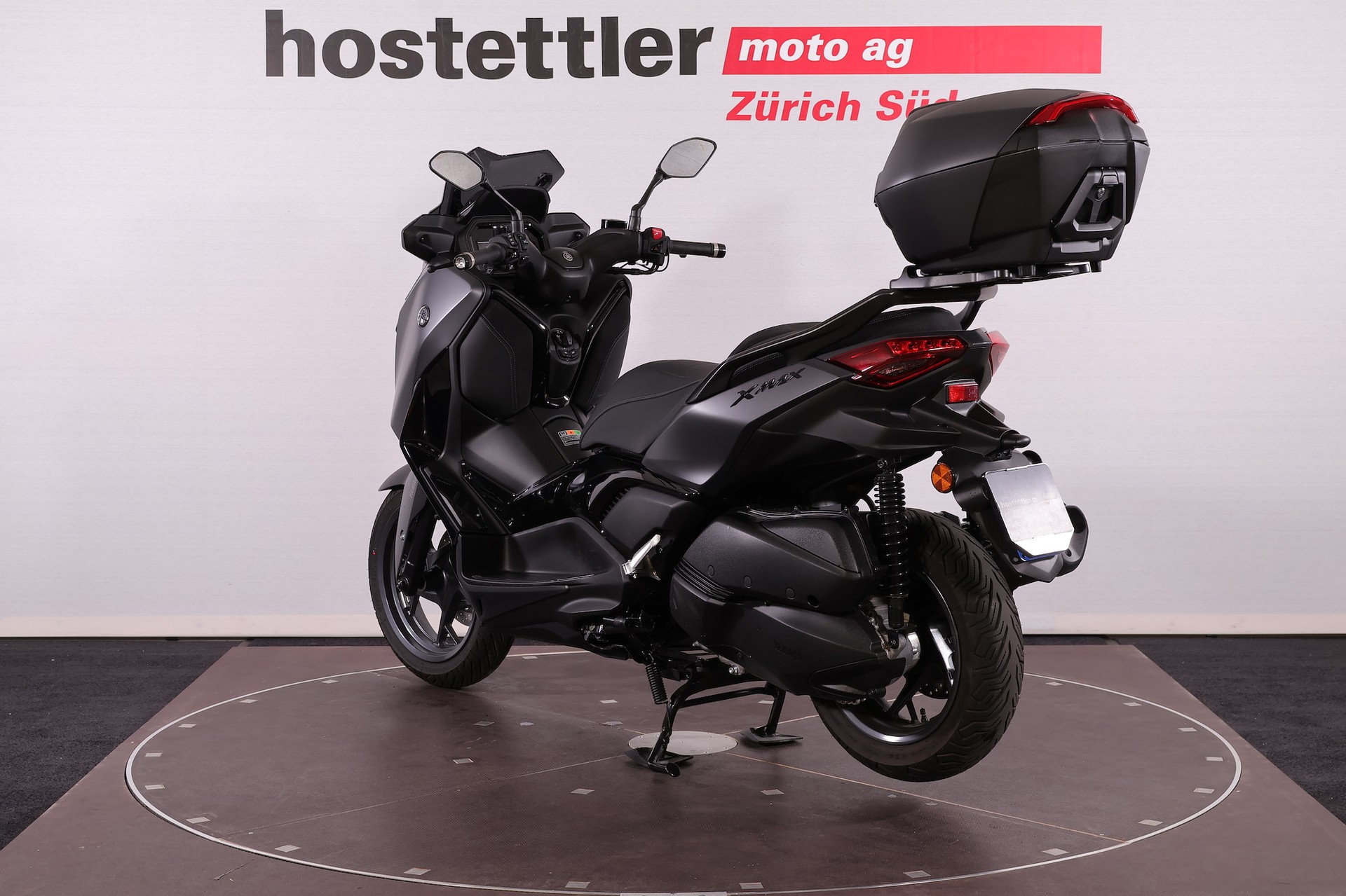 YAMAHA XMAX 300 Tech MAX+ (7)-image-5