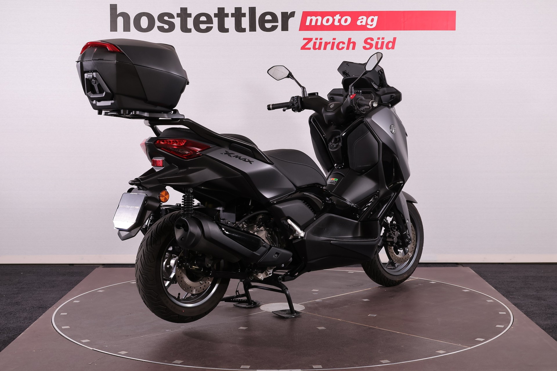 YAMAHA XMAX 300 Tech MAX+ (7)-image-4