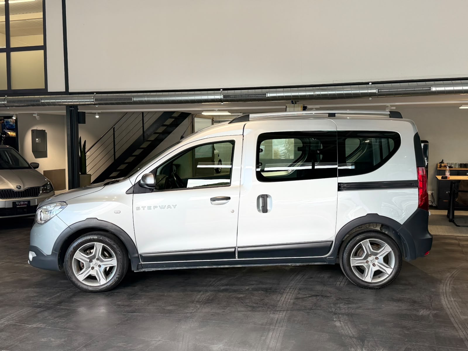 DACIA Dokker TCE 130 16V Stepway-showroom-element-1