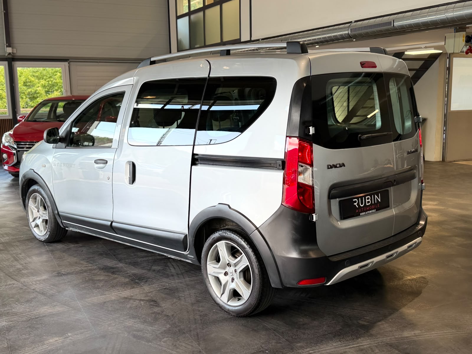 DACIA Dokker TCE 130 16V Stepway-showroom-element-2
