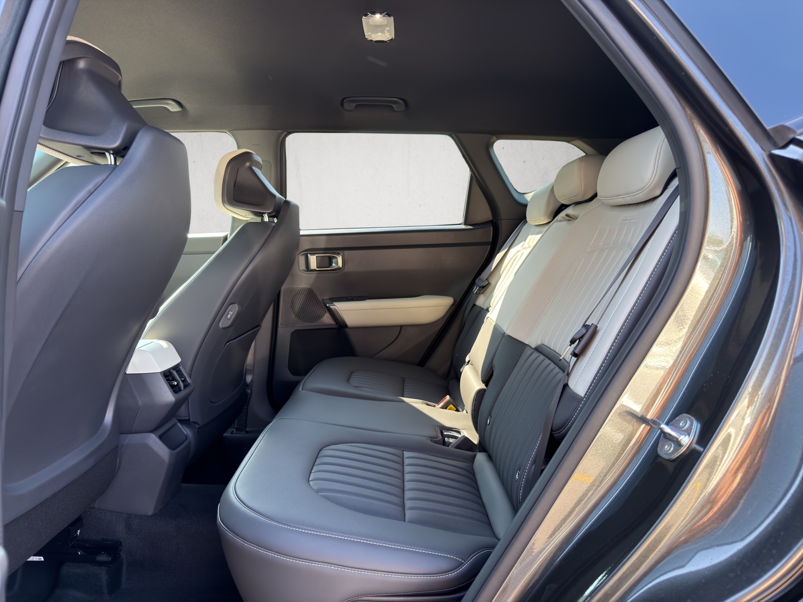 KIA Seltos 1.6 T-GDi GT-Line-image-11