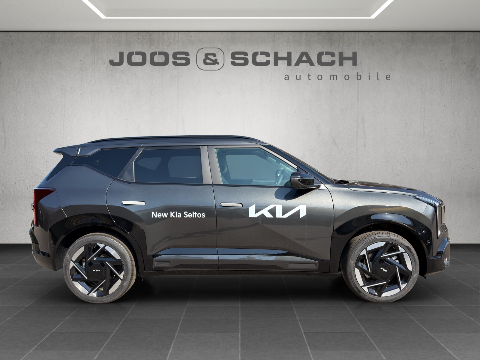 KIA Seltos 1.6 T-GDi GT-Line-showroom-element-3