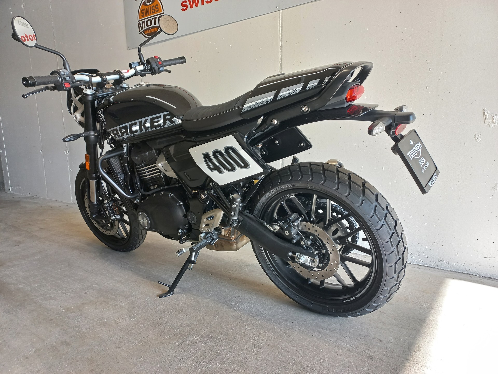 TRIUMPH Tracker 400-showroom-element-2