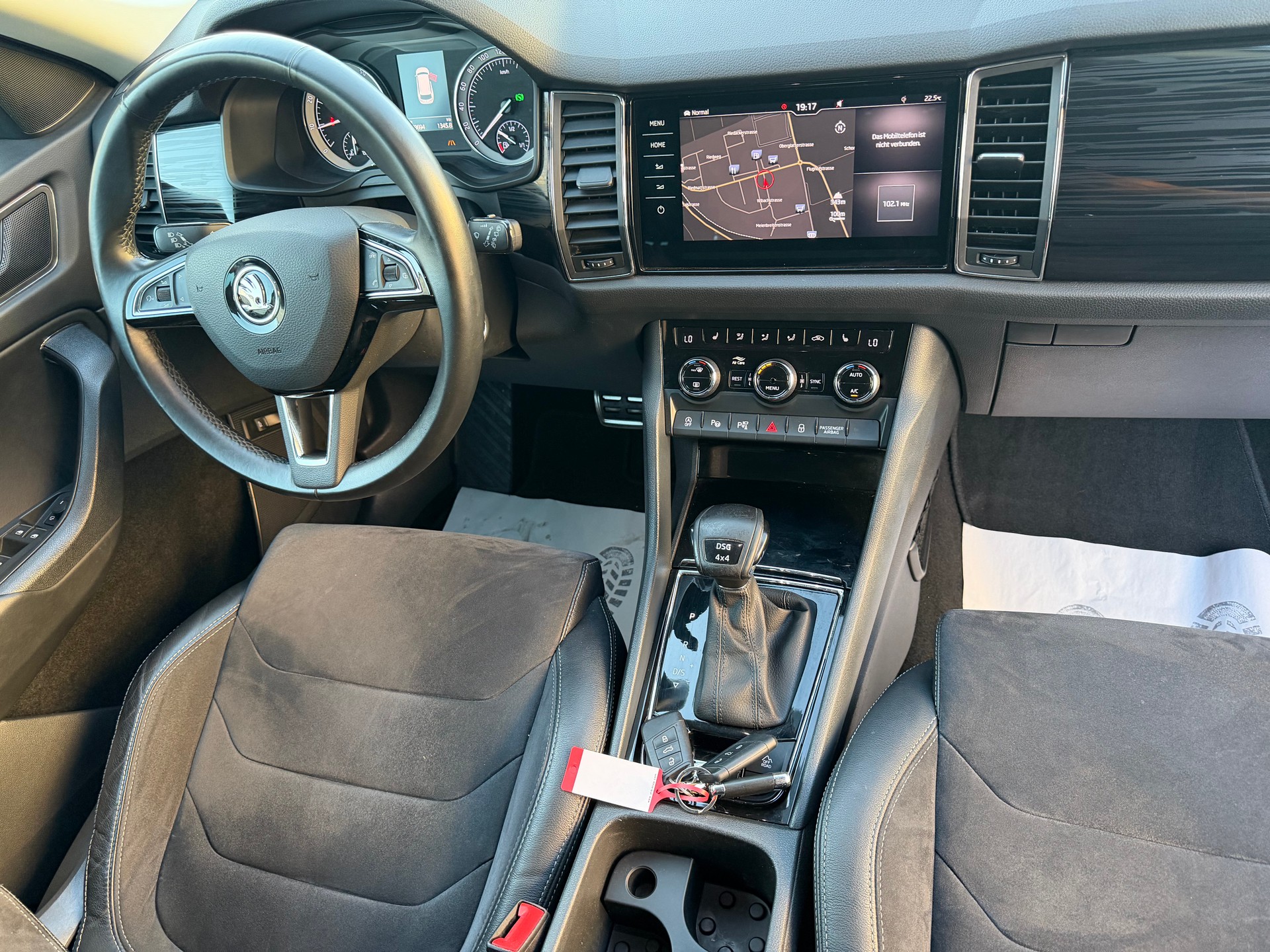 SKODA Kodiaq 2.0 TSI Style DSG 4x4-image-17