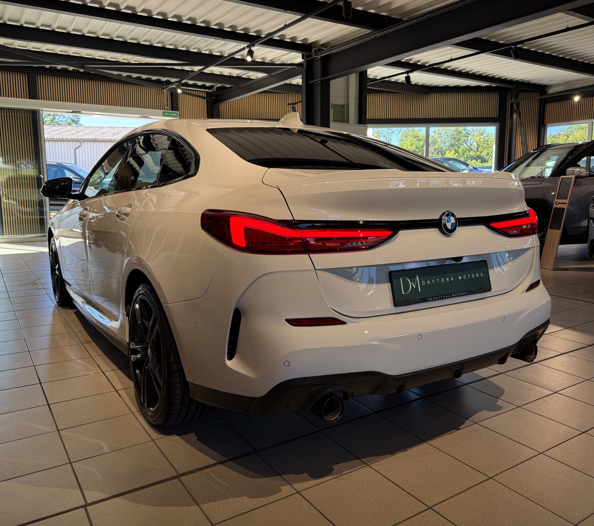 BMW 218d Gran Coupé M Sport Steptronic-image-6