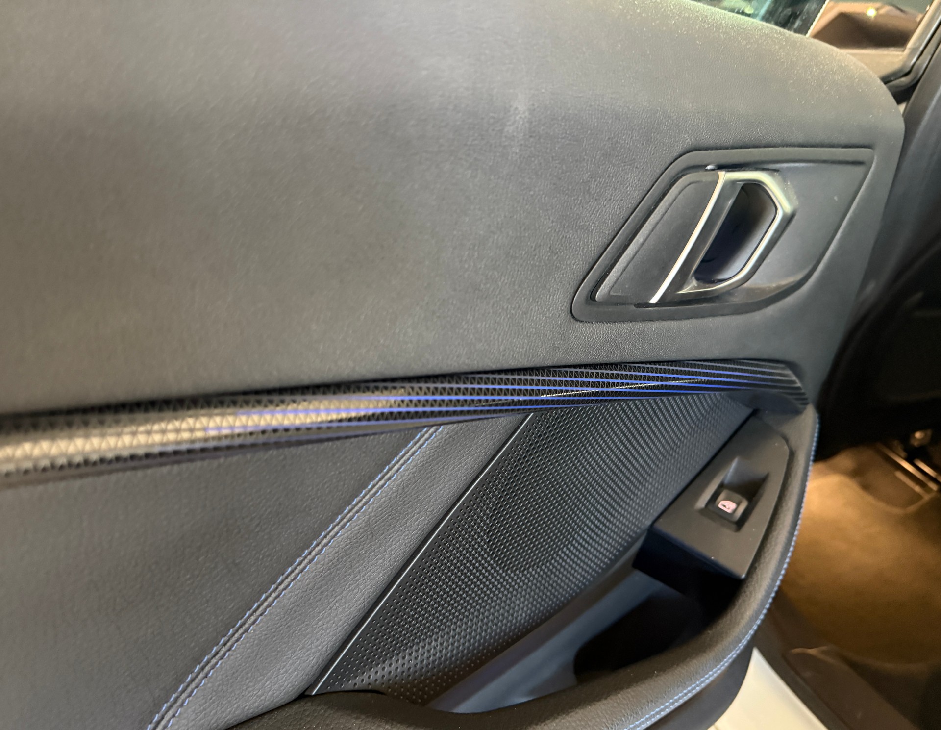 BMW 218d Gran Coupé M Sport Steptronic-image-24