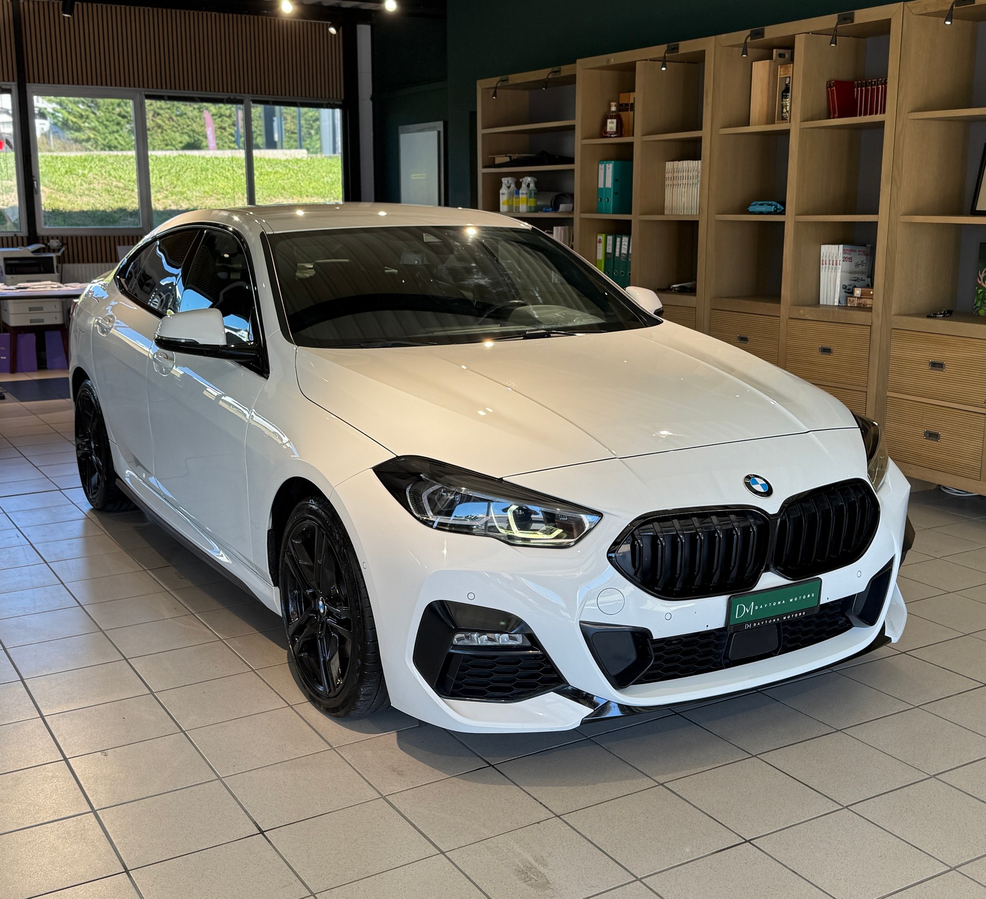 BMW 218d Gran Coupé M Sport Steptronic-showroom-element-1