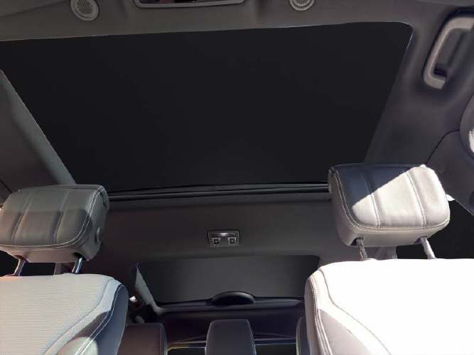 LAND ROVER Discovery 3.0 D I6 250 Dynamic HSE-image-14
