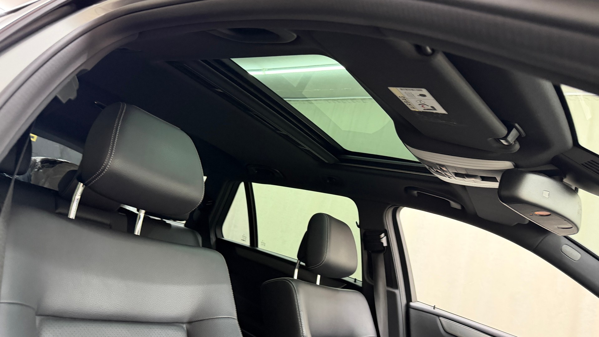 MERCEDES-BENZ E 220 CDI Avantgarde 7G-Tronic-image-11