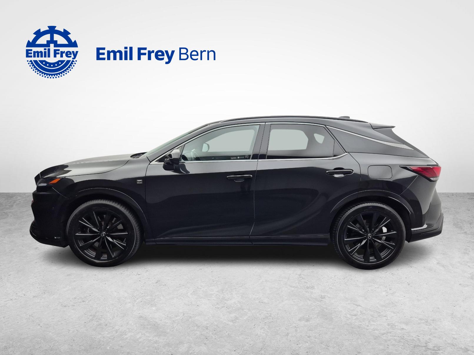 LEXUS RX 500h F-Sport-showroom-element-1