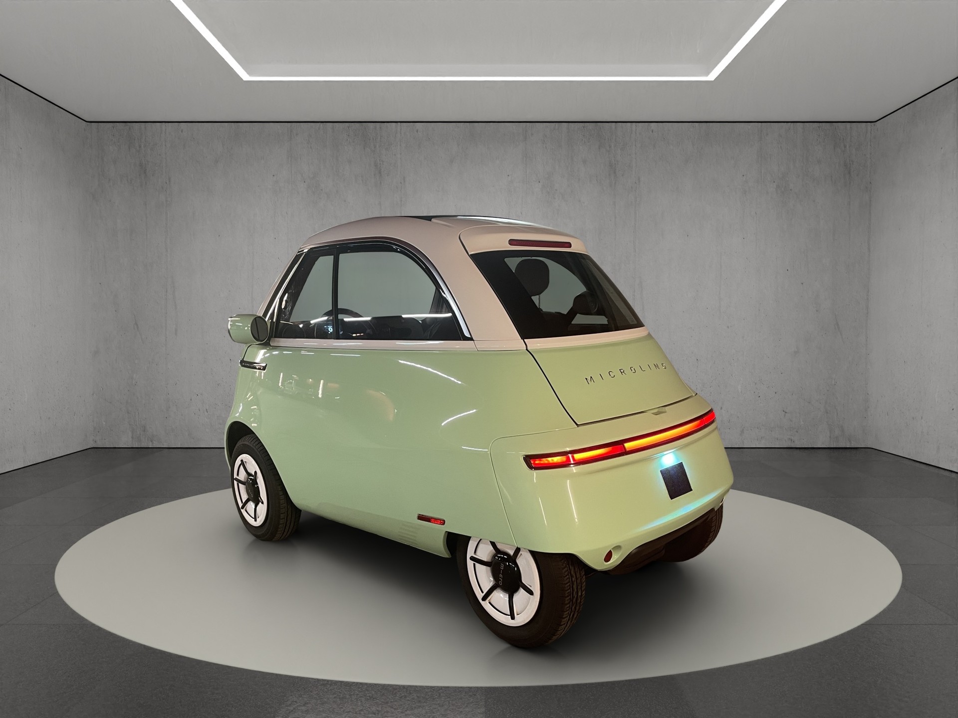 MICRO Microlino 15 kWh Long Range-showroom-element-1