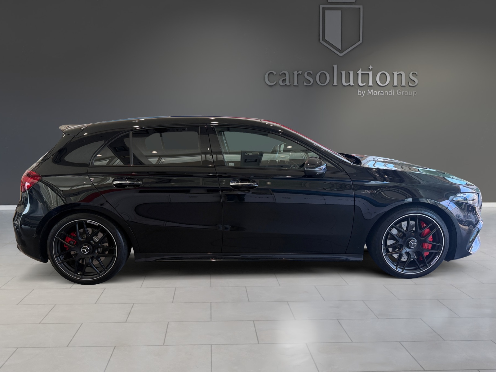 MERCEDES-BENZ A AMG 45 S 4Matic+ 8G-DCT-showroom-element-3