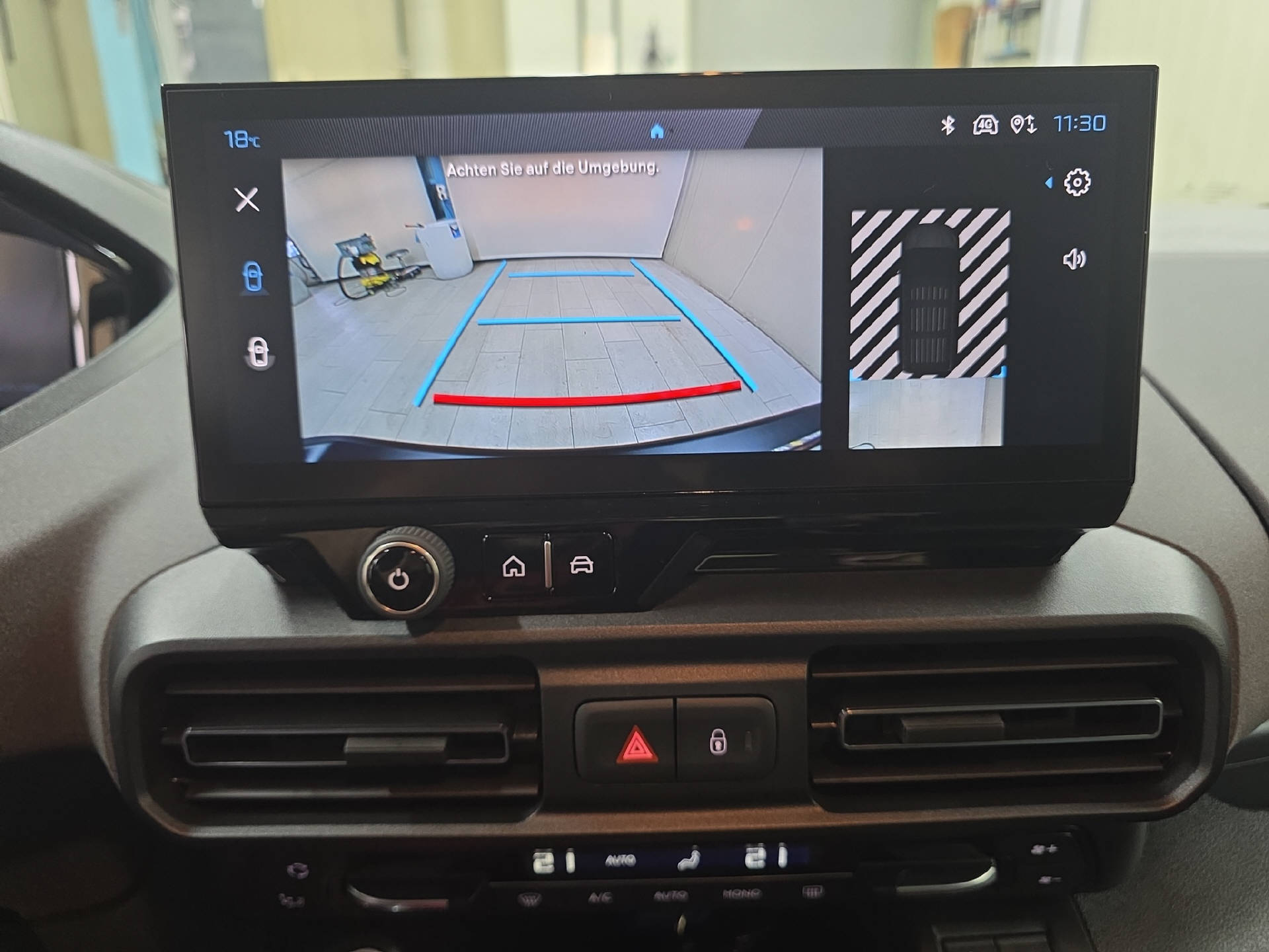 PEUGEOT Rifter Long 1.5 BlueHDi 130 Family Edition-image-14